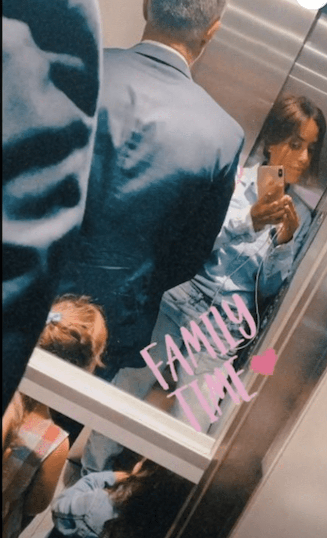 Amel Bent et sa famille. | Photo : Story Instagram / amelbent Amel Bent et sa famille. | Photo : Story Instagram / amelbent