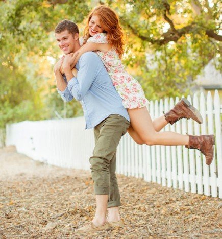 Jeremy Roloff and Audrey Mirabella Botti do a photoshootsoon after their September 20 wedding in 2014 | Photo: Flickr