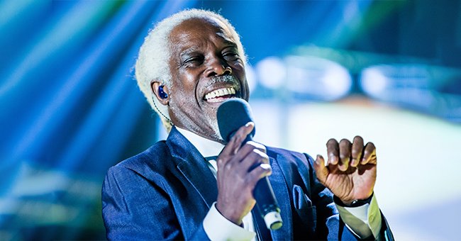 Billy Ocean sings on stage during a live performance. | Source: Getty Images