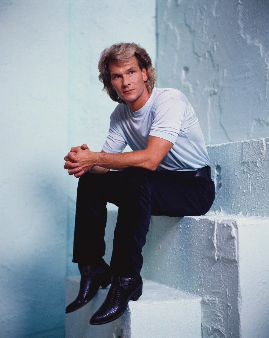Patrick Swayze at a shoot | Source: Getty Images
