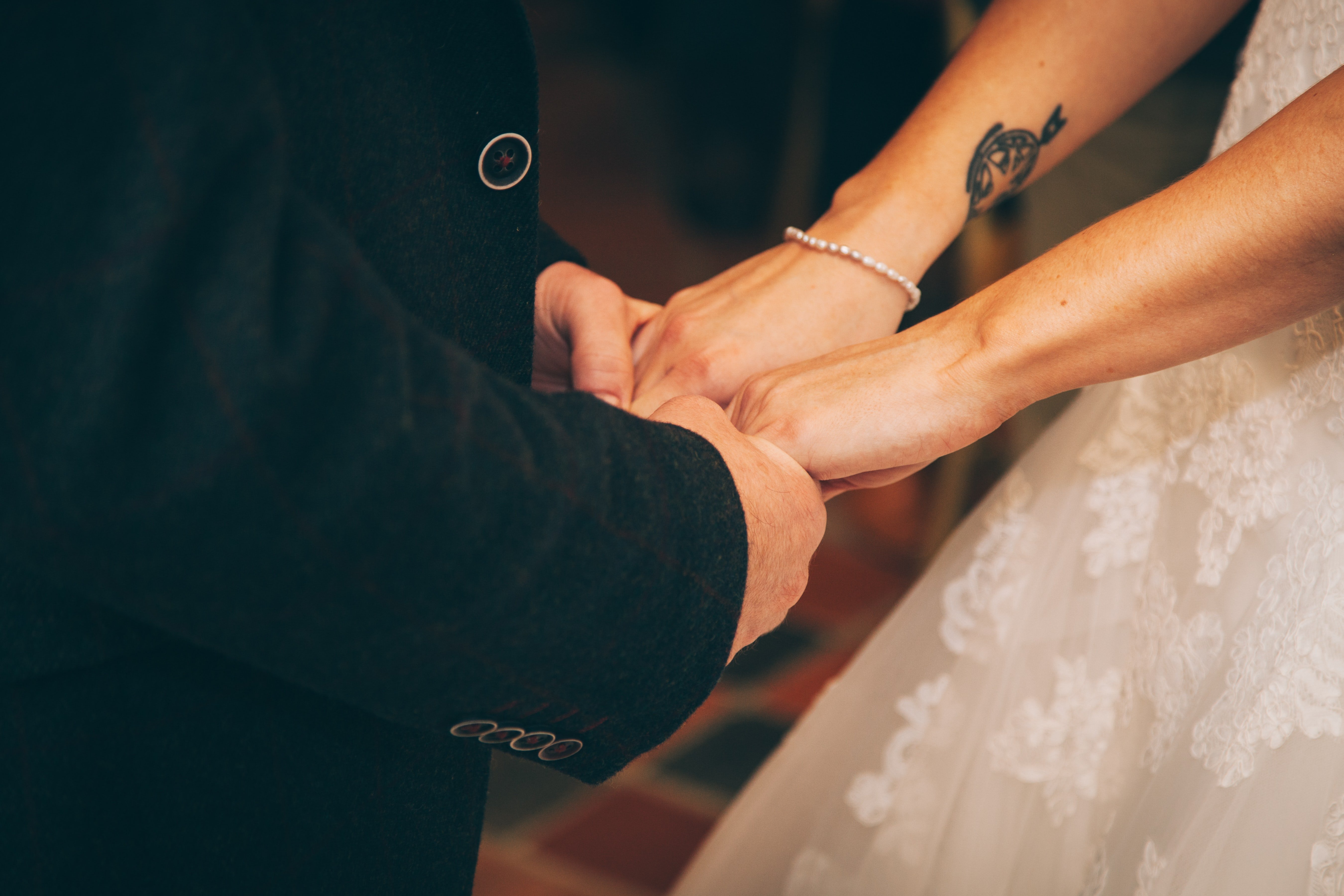 Couple getting married | Photo: Unsplash