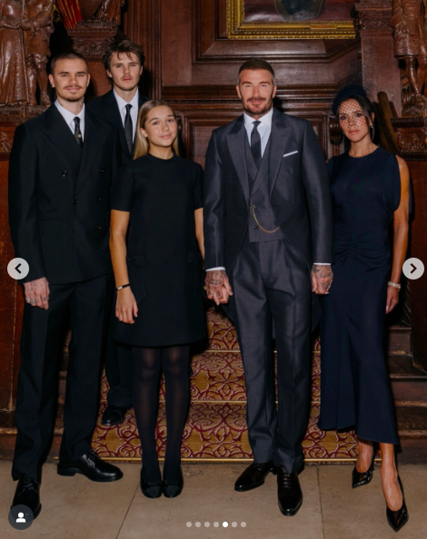 Romeo, Cruz, Harper, David, and Victoria Beckham posing for a photo. | Source: Instagram/victoriabeckham