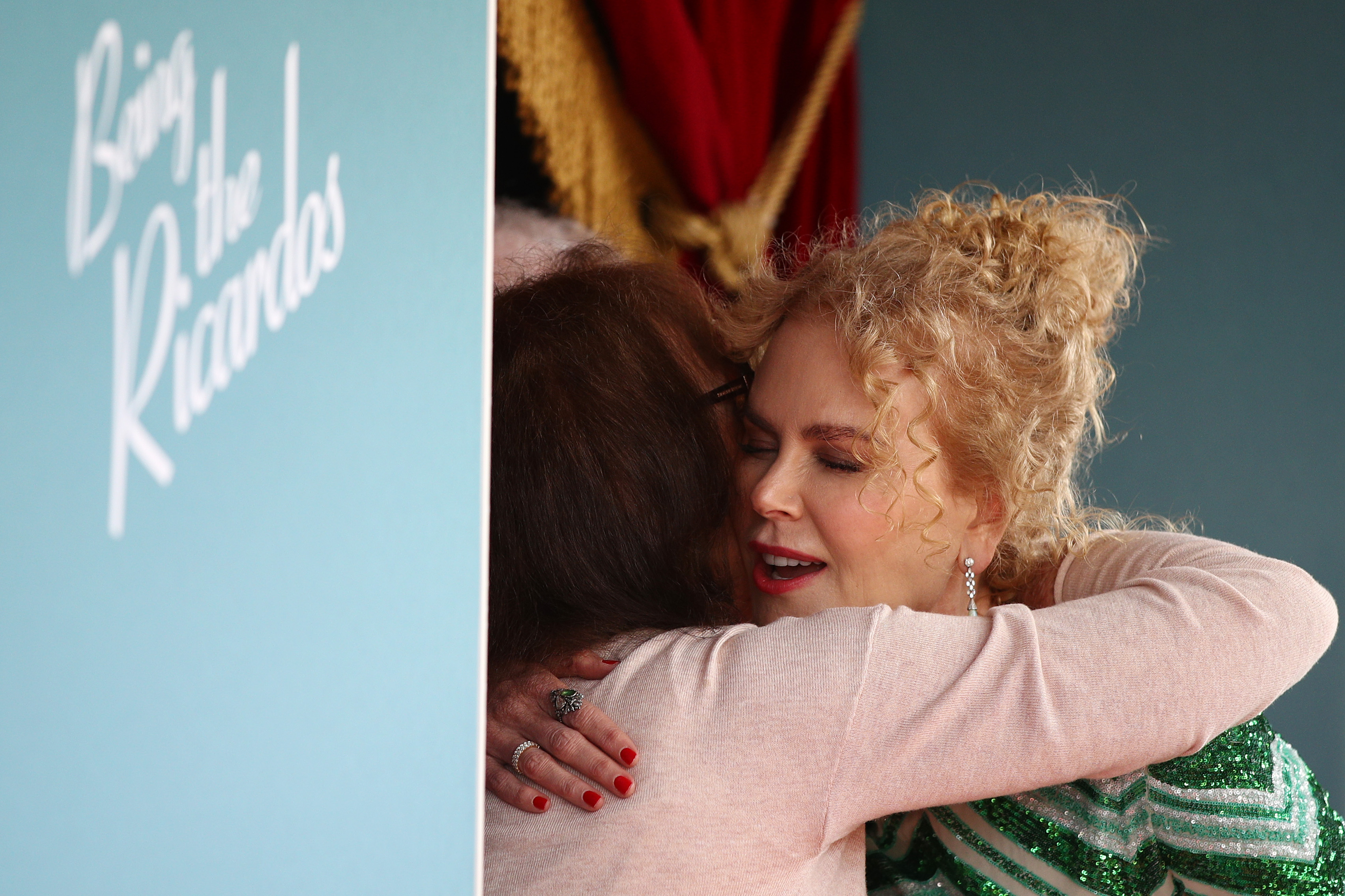 Nicole Kidman hugs her mom Janelle Anne Kidman on December 15, 2021, in Sydney, Australia | Source: Getty Images