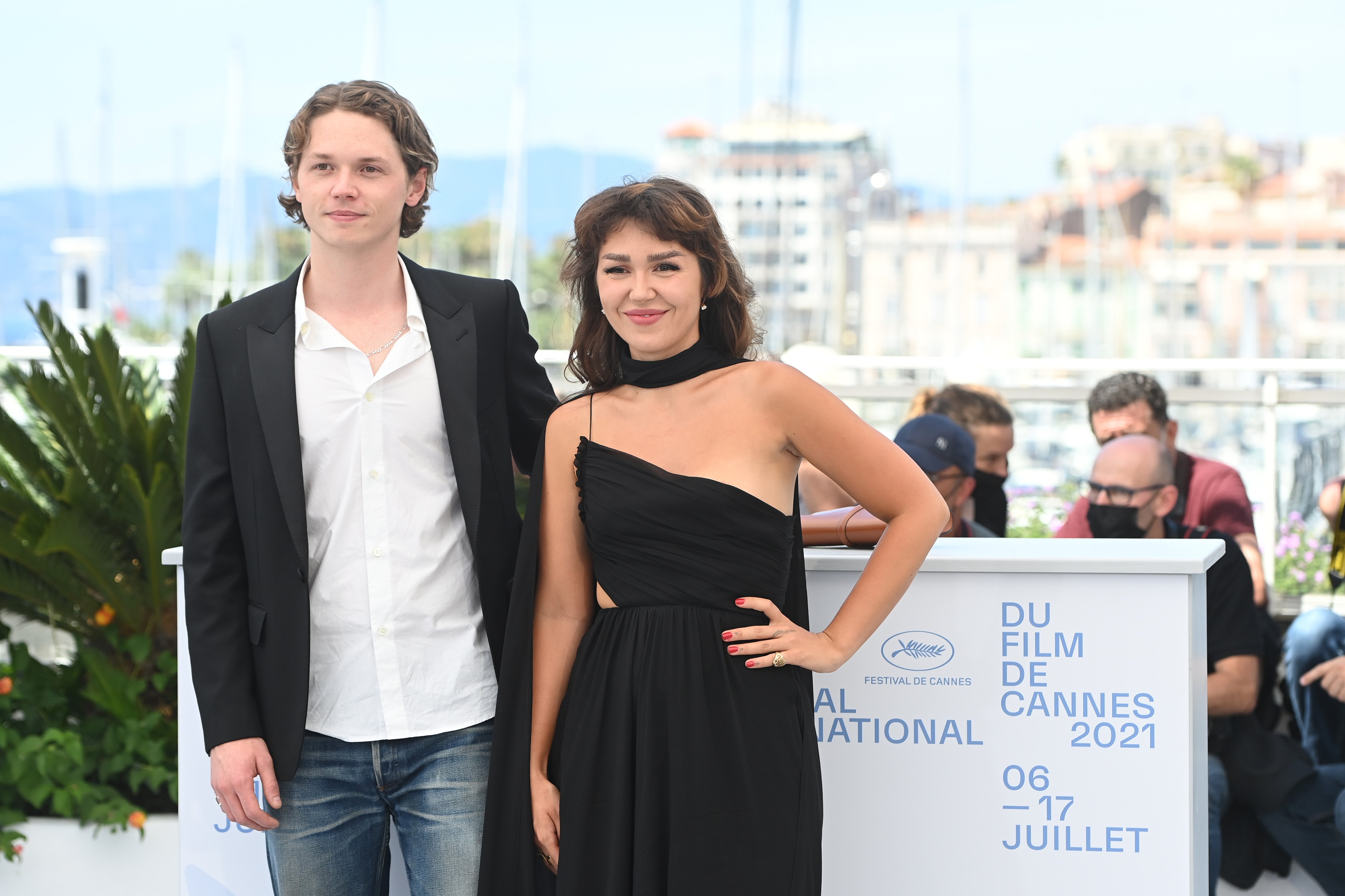 Jack Kilmer and Mercedes Kilmer attend "Val" photocall during the 74th annual Cannes Film Festival on July 07, 2021 in Cannes, France | Source: Getty Images