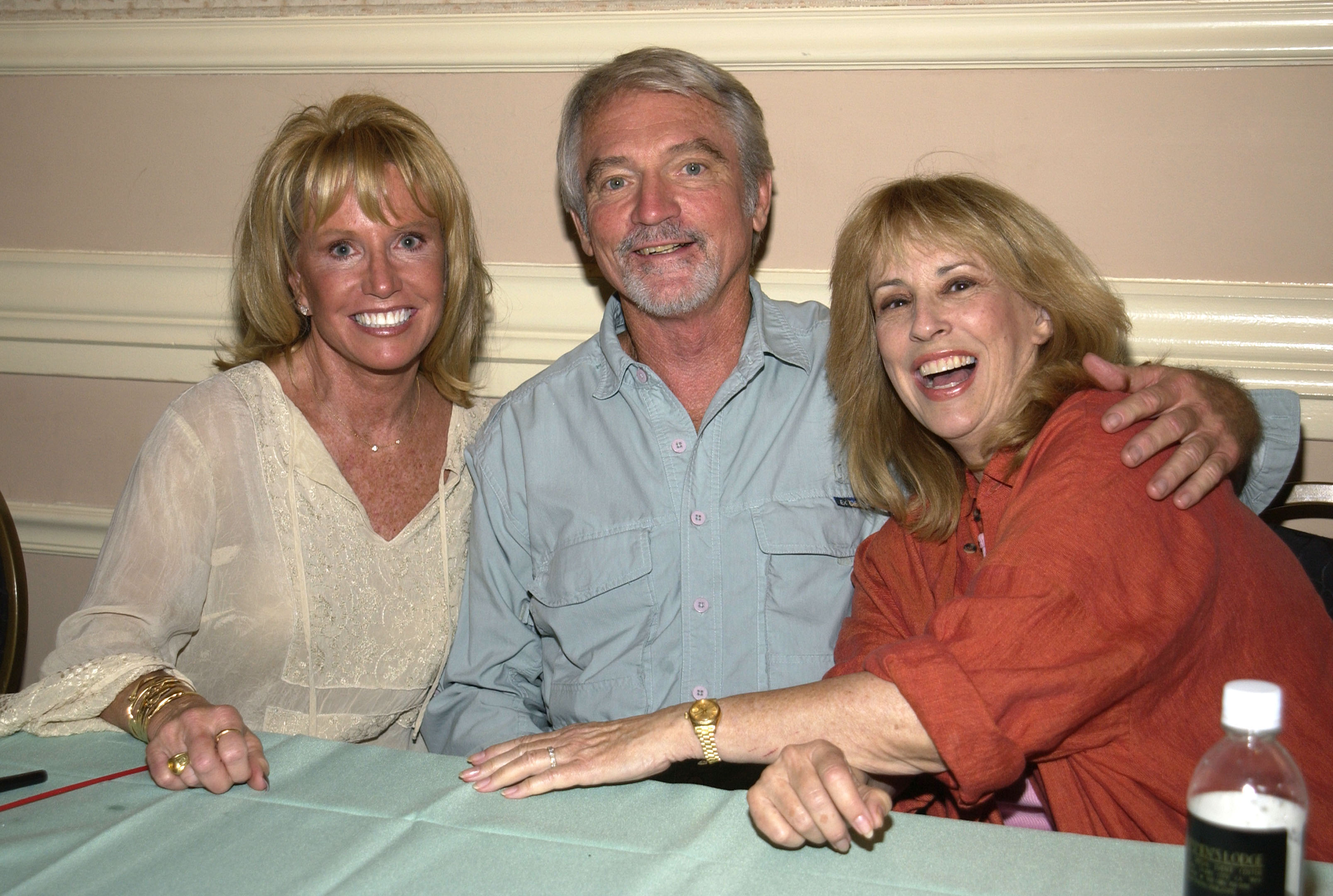 Leslie Charleson, Chris Robinson, and Denise Alexander at ABC's "General Hospital" Fan Day on August 25, 2002 | Source: Getty Images