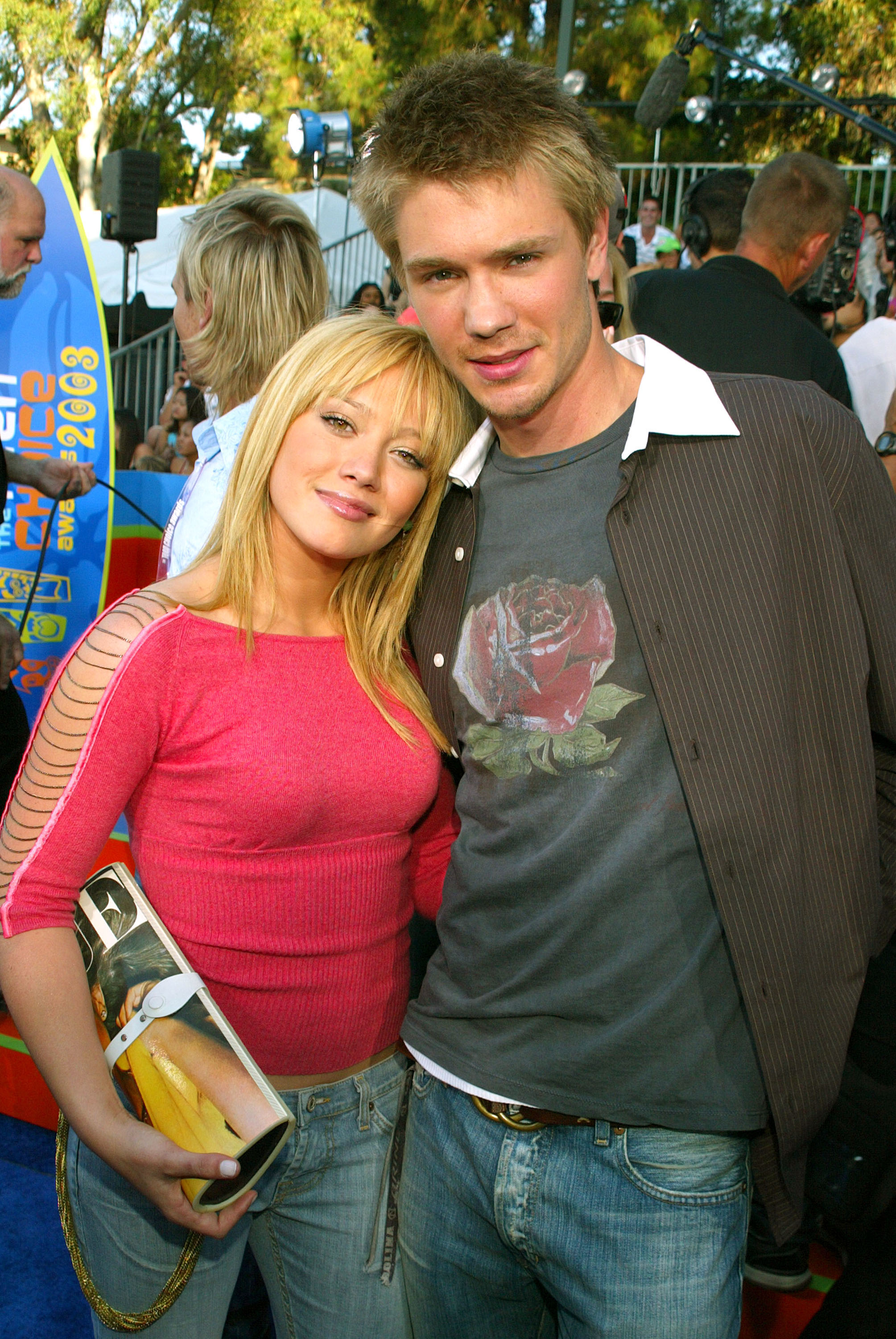 Hilary Duff and Chad Michael Murray at Teen Choice Awards in Universal City, California, on August 2, 2003 | Source: Getty Images