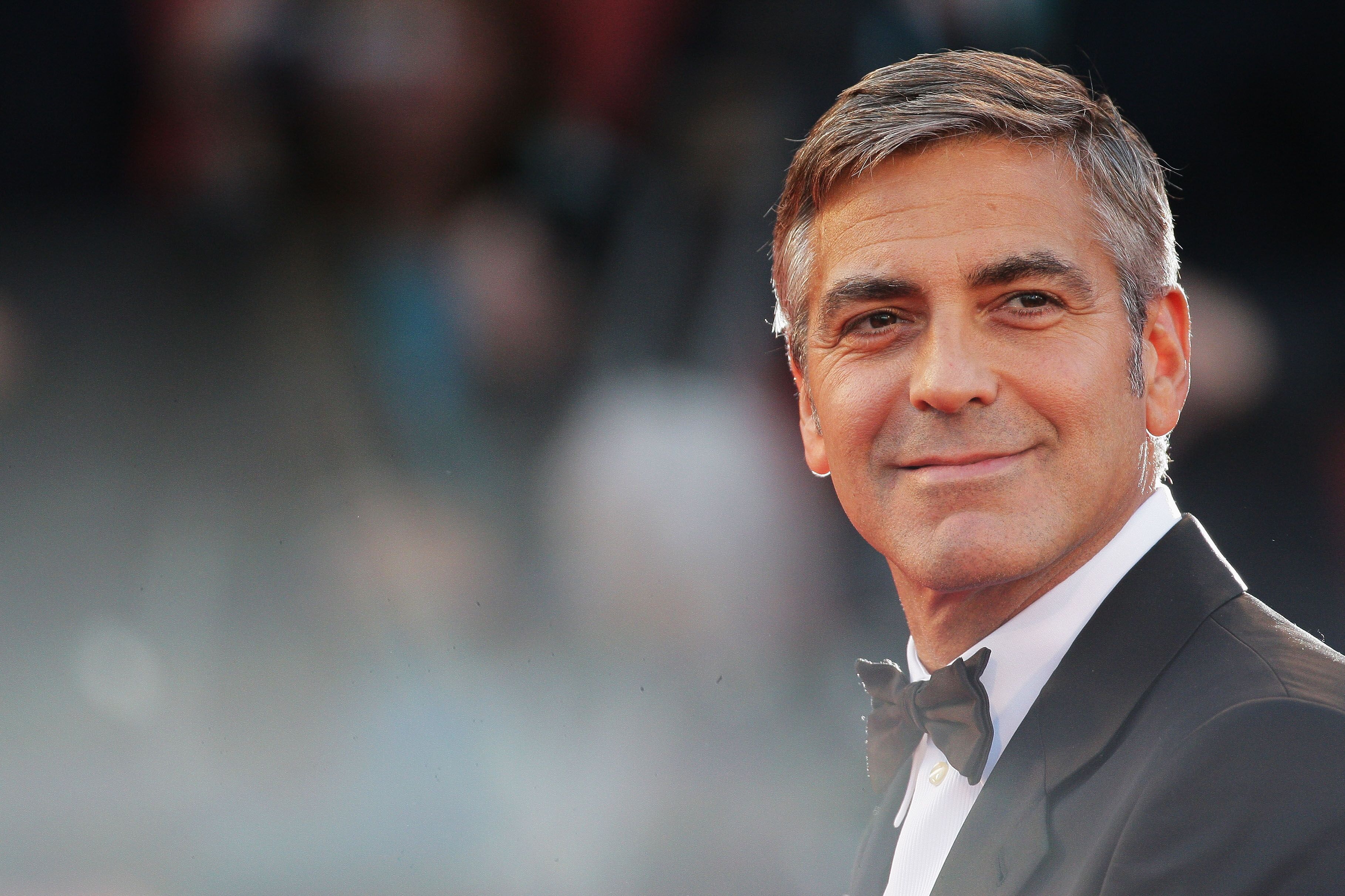 George Clooney bei der Premiere von "The Men Who Stare At Goats" in der Sala Grande während der 66. Filmfestspiele von Venedig 2009 | Quelle:  Getty Images