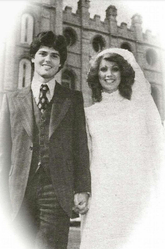 Donny and Debbie Osmond's wedding photo as seen on Facebook in May 2018. | Source: Facebook/donnyosmond.fb