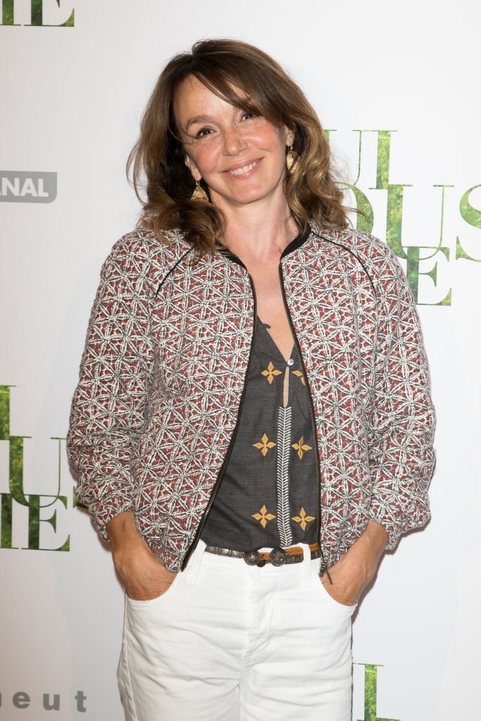 L'actrice Philippine Leroy-Beaulieu assiste à la première de "Ce qui Nous Lie" le 12 juin 2017 à Paris, France. | Photo : Getty Images L'actrice Philippine Leroy-Beaulieu assiste à la première de "Ce qui Nous Lie" le 12 juin 2017 à Paris, France. | Photo : Getty Images
