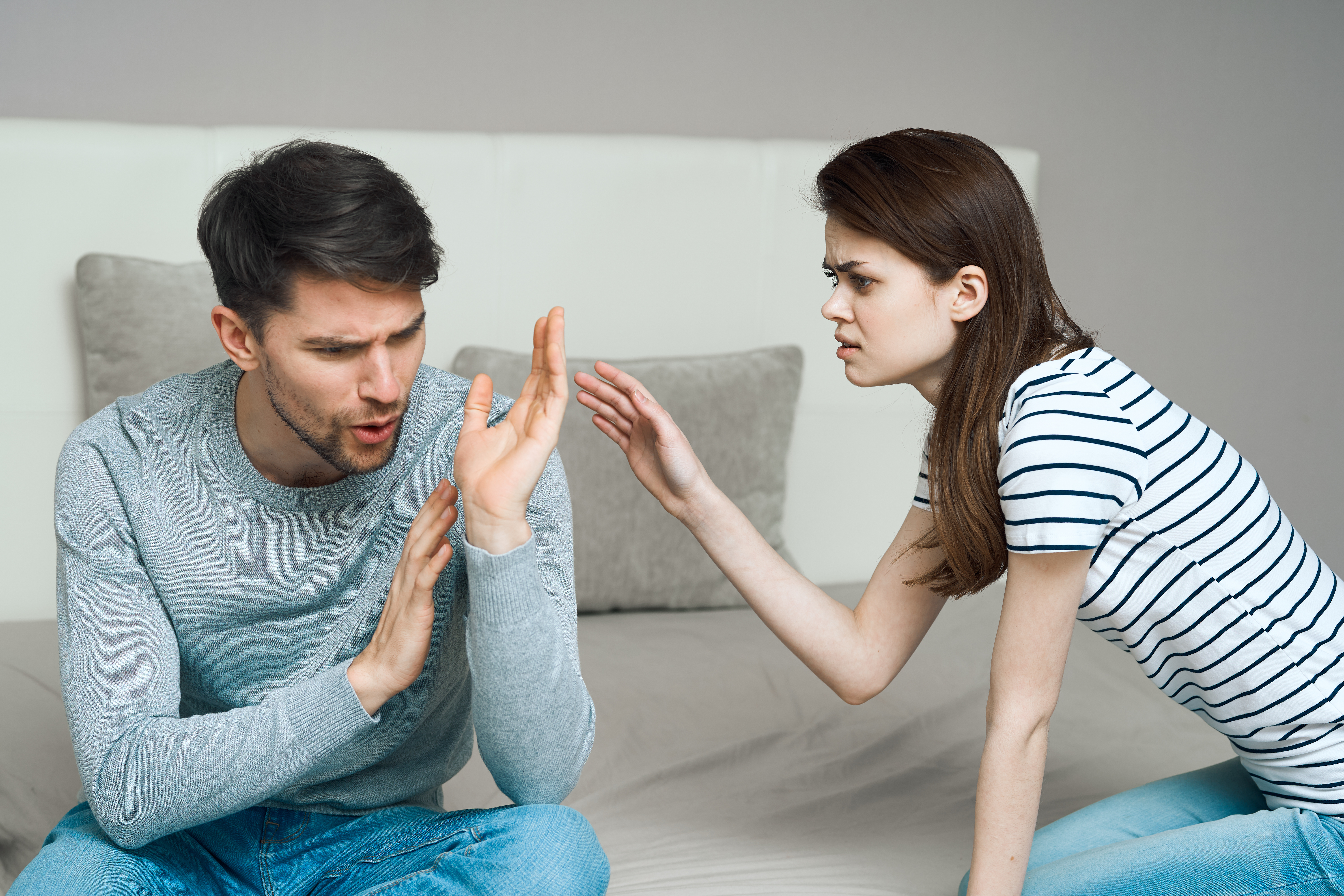Guy having an argument with his sister | Source: Getty Images