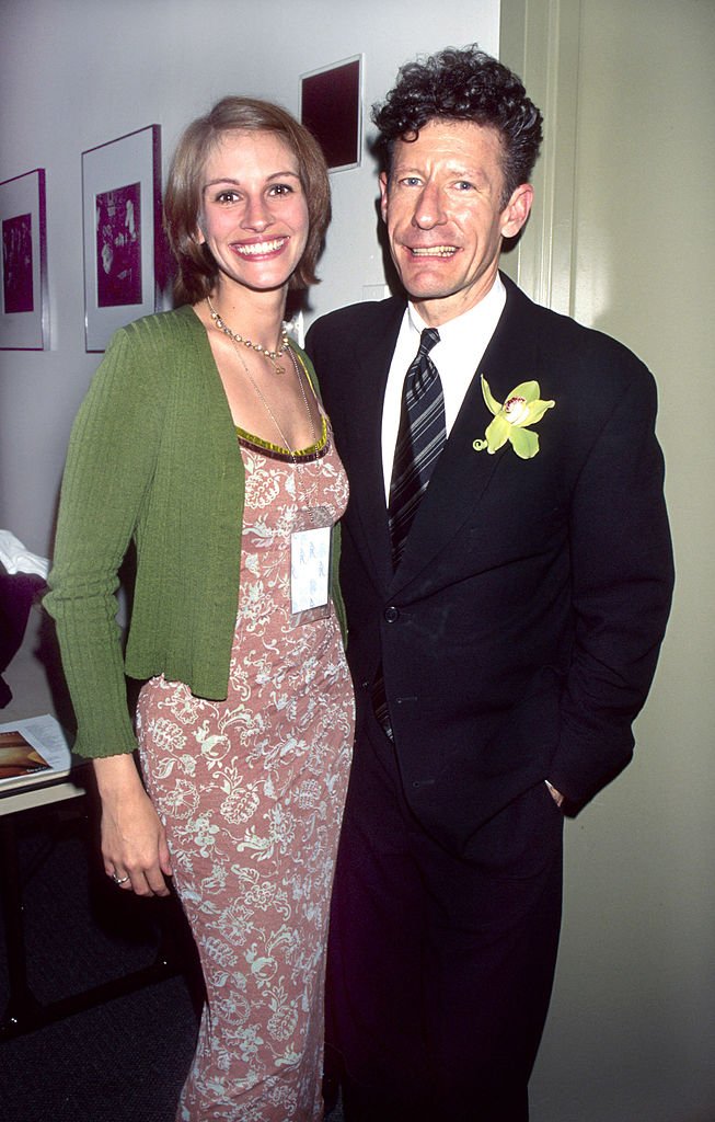 Lyle Lovett & Julia Roberts at the Carnegie Hall in New York. | Photo: Getty Images
