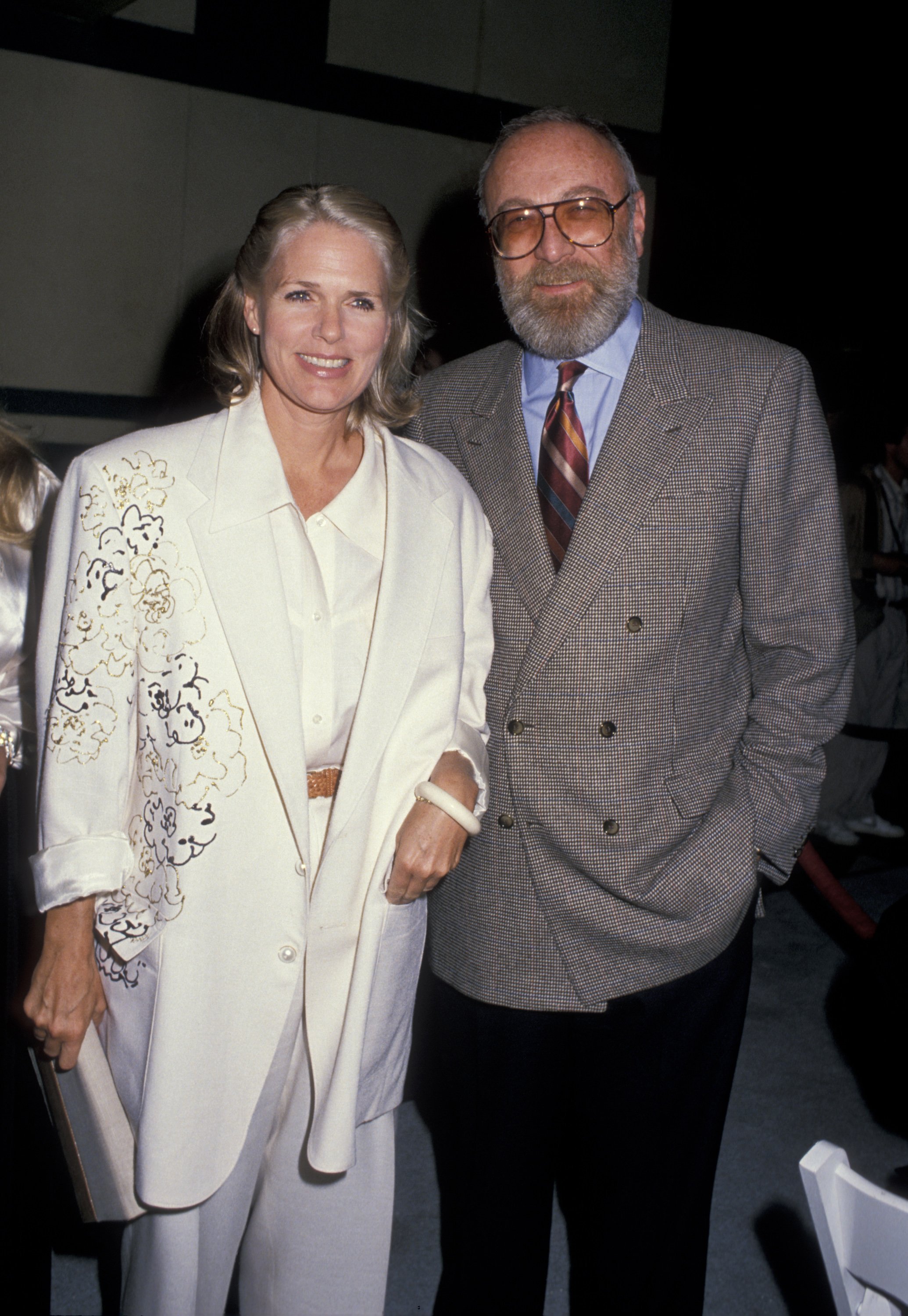 Sharon Gless and Barney Rosenzweig on September 22, 1988 in Beverly Hills, California | Photo: Getty Images