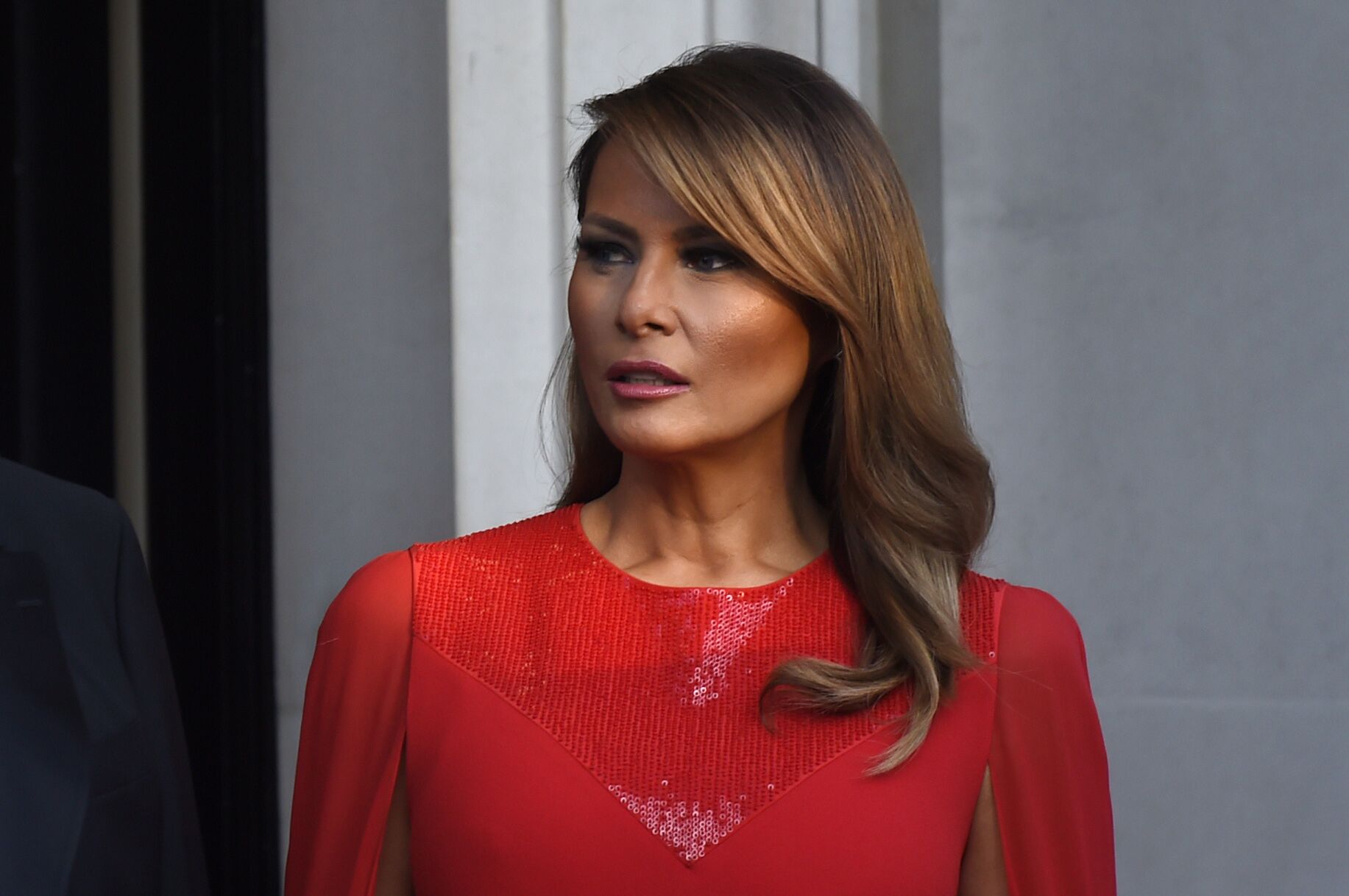 First Lady Melania Trump poses ahead of a dinner at Winfield House on June 04, 2019 | Photo: Getty Images