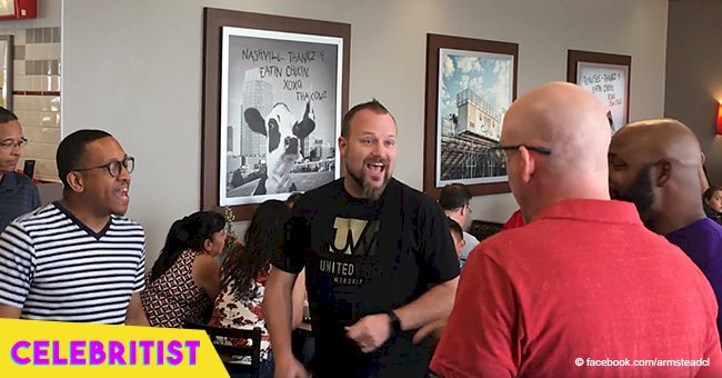 Flash mob of over 60 worship singers sing praises at fastfood restaurant in viral video