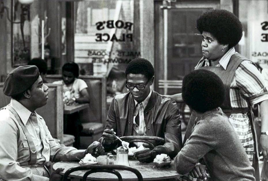 Fred Berry, Ernest Lee Thomas, Haywood Nelson, and Shirley Hemphill in "What's Happening" in 1977 | Source: Wikimedia Commons