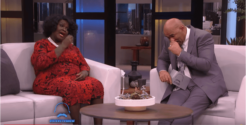Duranice Pace's emotional interview with host, Steve Harvey| Photo: YouTube/ Steve TV Show