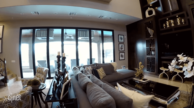 The patio door at the Scott twins' house in Las Vegas | Source: YouTube/CNET