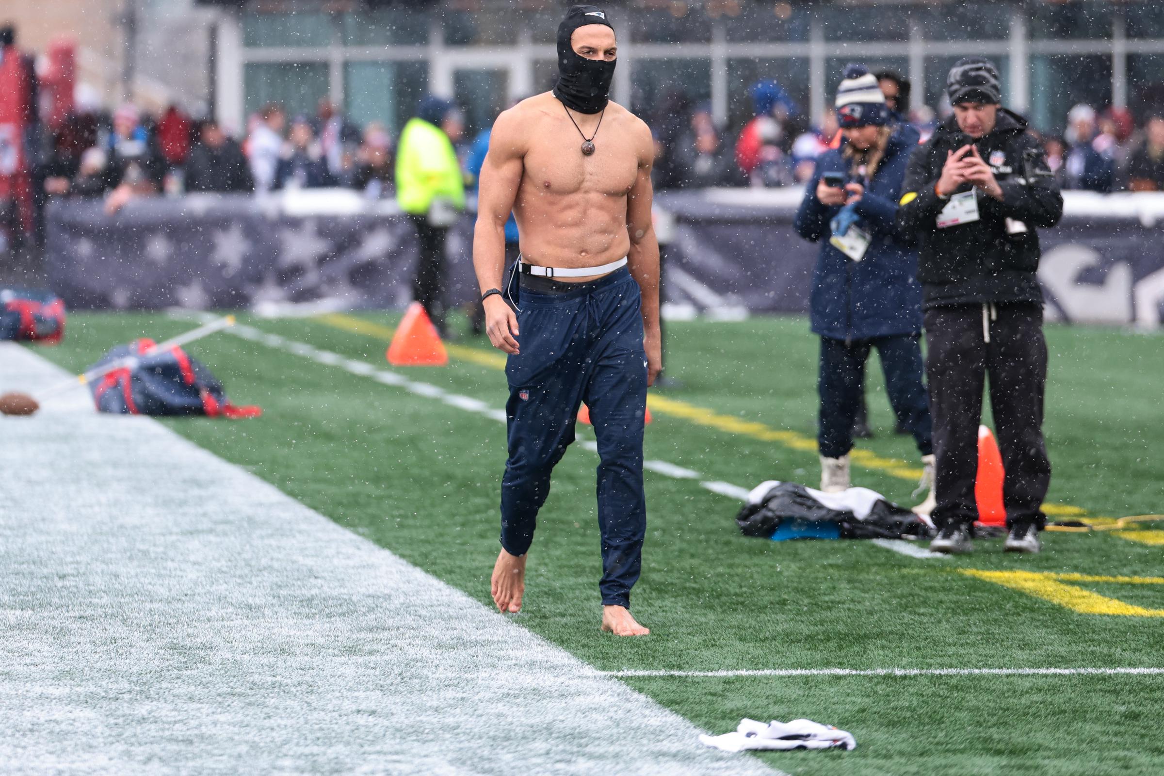 Mack Hollins during the warm up before a game between the New England Patriots and the Buffalo Bills in Foxborough, Massachusetts on December 14, 2025. | Source: Getty Images