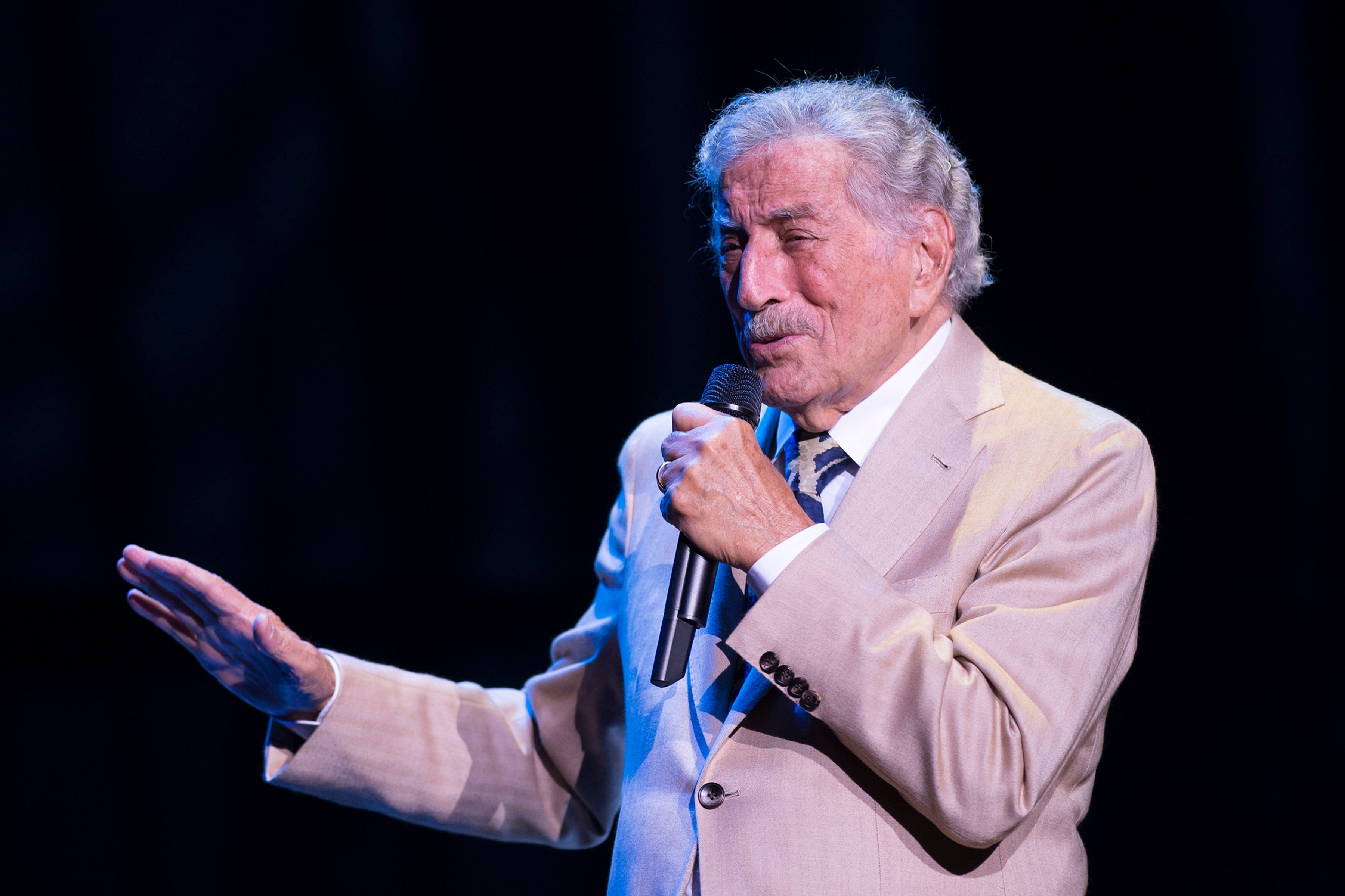 Tony Bennett performs on stage at Royal Albert Hall on June 28, 2019 in London, England. | Photo: Getty Images