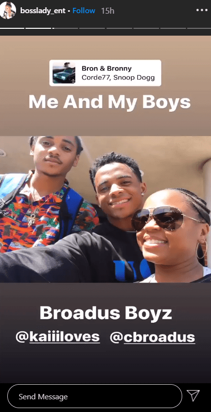 Shante Broadus and her sons, Corde and Cordell pose for a selfie together. | Photo: Instagram/Bosslady_ent