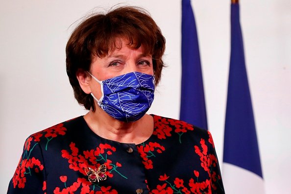 La ministre française de la culture, Roselyne Bachelot, assiste à la troisième édition du prix Ilan Halimi.|Photo : Getty Images