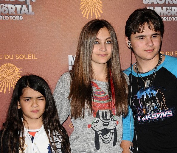 Blanket, Paris and Prince Jackson attend the Los Angeles opening of 'Michael Jackson THE IMMORTAL World Tour | Photo: Getty Images