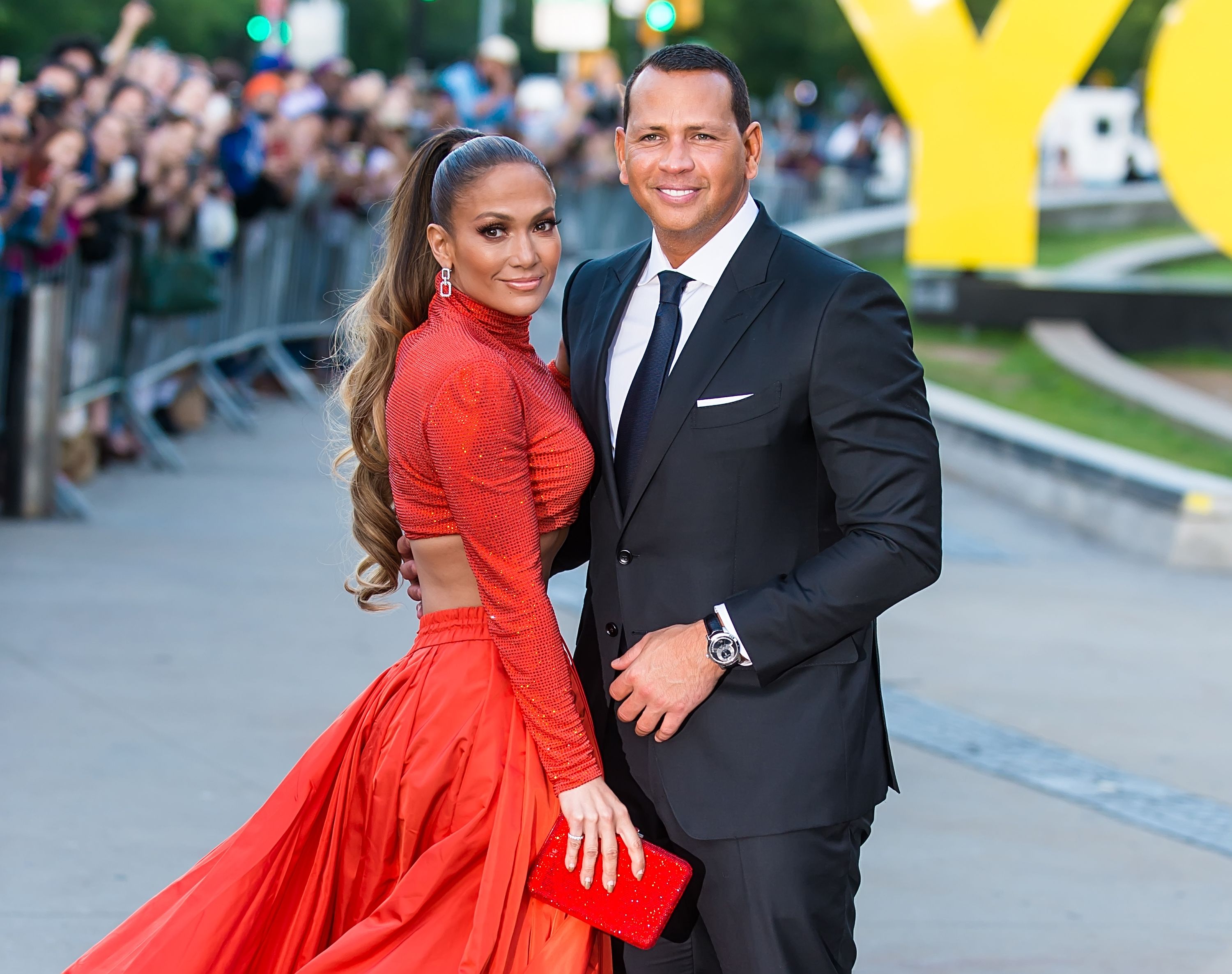 Newly-engaged couple Jennifer Lopez and Alex Rodriguez. | Photo: Getty Images