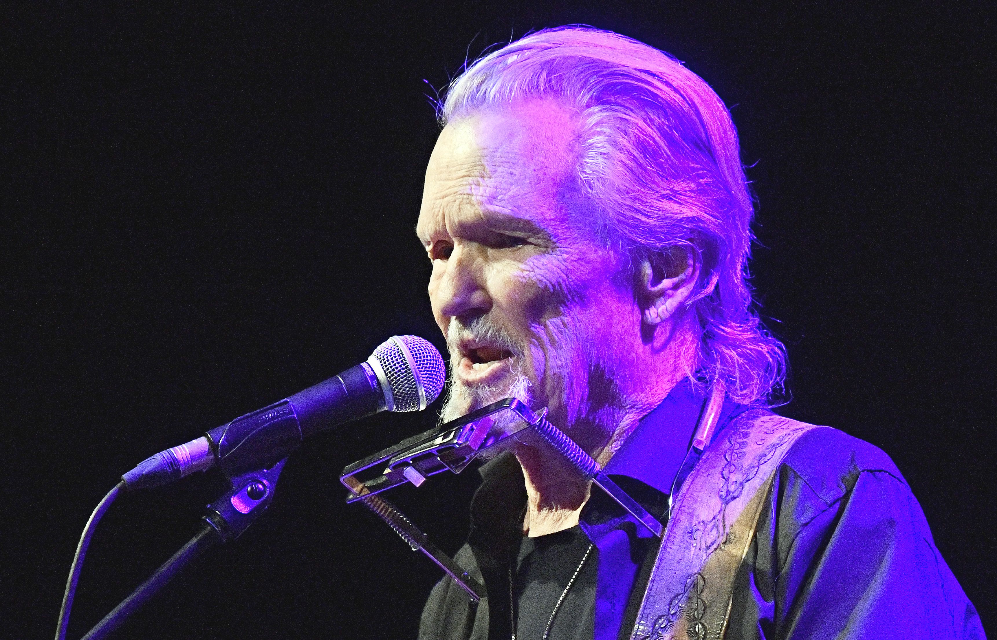 Kris Kristofferson performs onstage at JONI 75: A Birthday Celebration Live in Los Angeles, California, on November 7, 2018 | Source: Getty Images