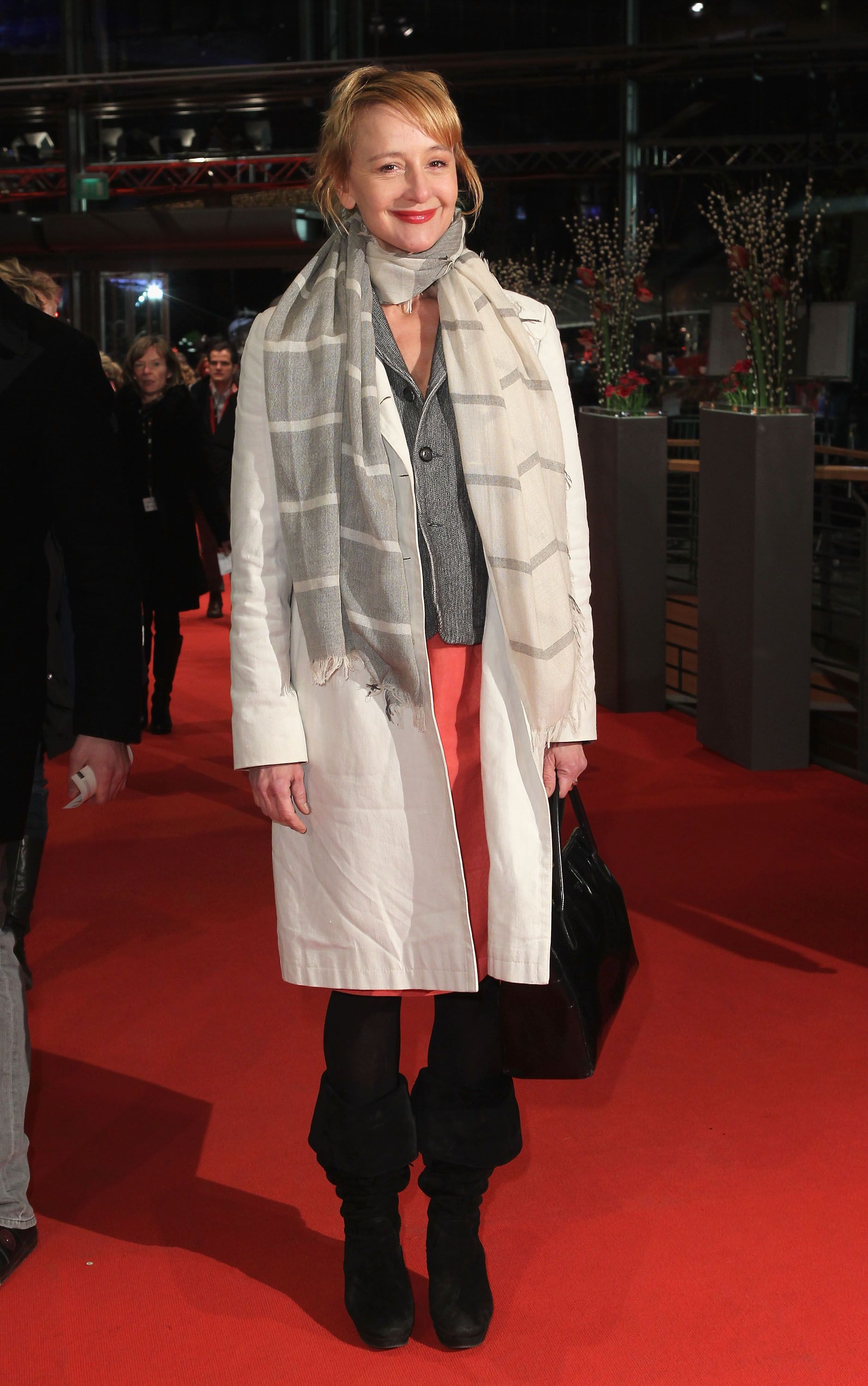 Die deutsche Schauspielerin Susanne Lothar nimmt an der Premiere "Die Zukunft" am sechsten Tag der 61. Internationalen Filmfestspiele Berlin im Berlinale Palace am 15. Februar 2011 in Berlin teil. (Foto von Sean Gallup) | Quelle: Getty Images