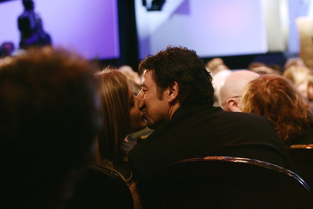 32nd Cesar ceremony at the Theater du Chatelet in Paris, France, February 24, 2007 - Patrick Bruel and his wife Amanda Sthers.  |  Photo: Getty Images