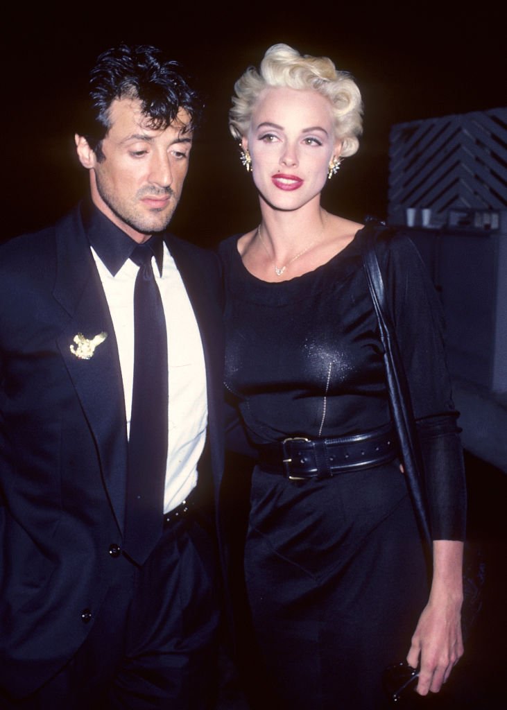 Sylvester Stallone y Brigitte Nielsen fotografiados en 1986 en West Hollywood. | Foto: Getty Images