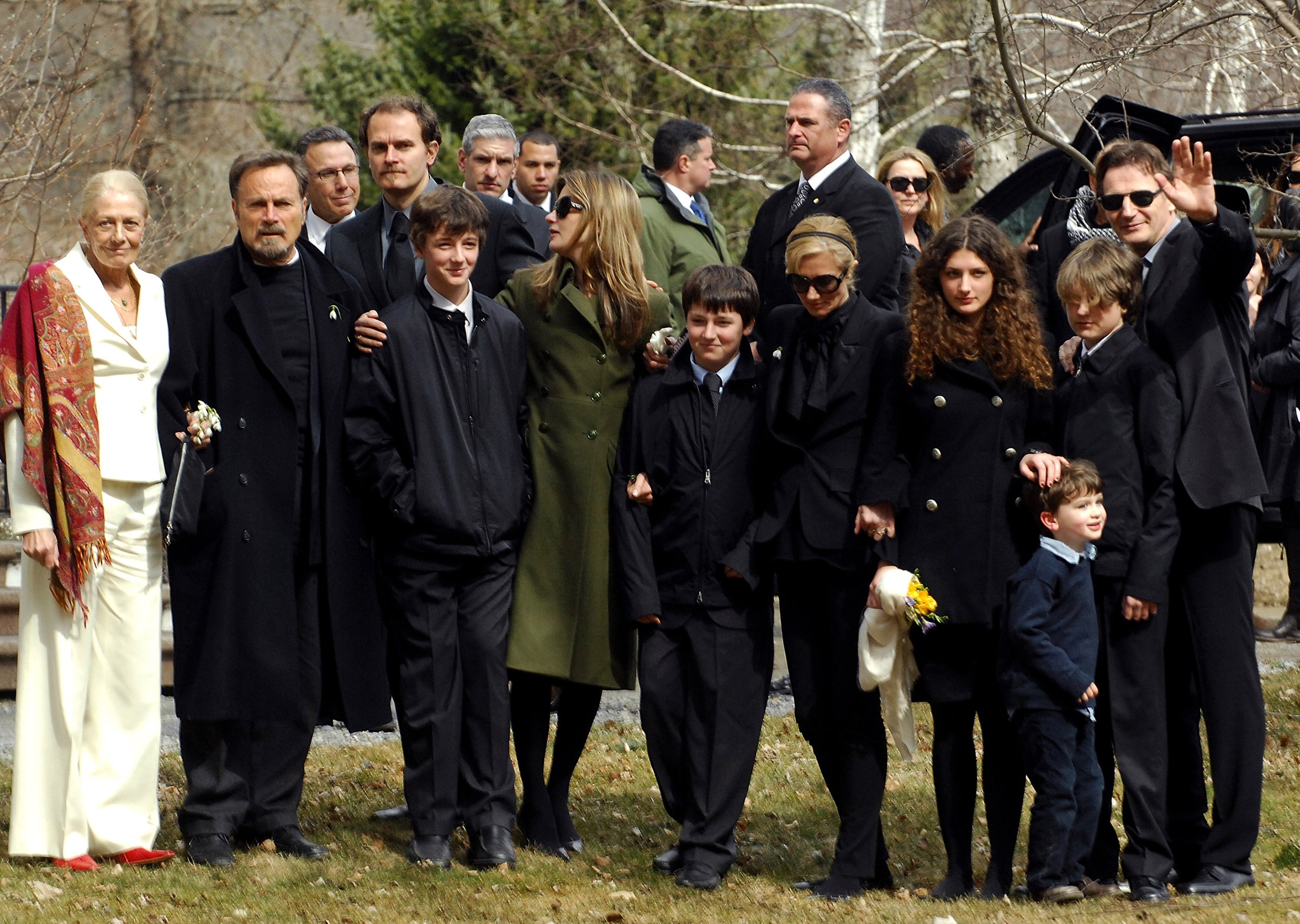 Actress Vanessa Redgrave, Micheal Neeson (3rd-L), Joely Richardson (6th-L), Daisy Bevan (7th-L), Daniel Neeson (2nd-L) and Liam Neeson (L) pictured together before the funeral of Natasha Richardson at St. Peter's Episcopal Church on March 22, 2009 in Lithgow, New York. / Source: Getty Images