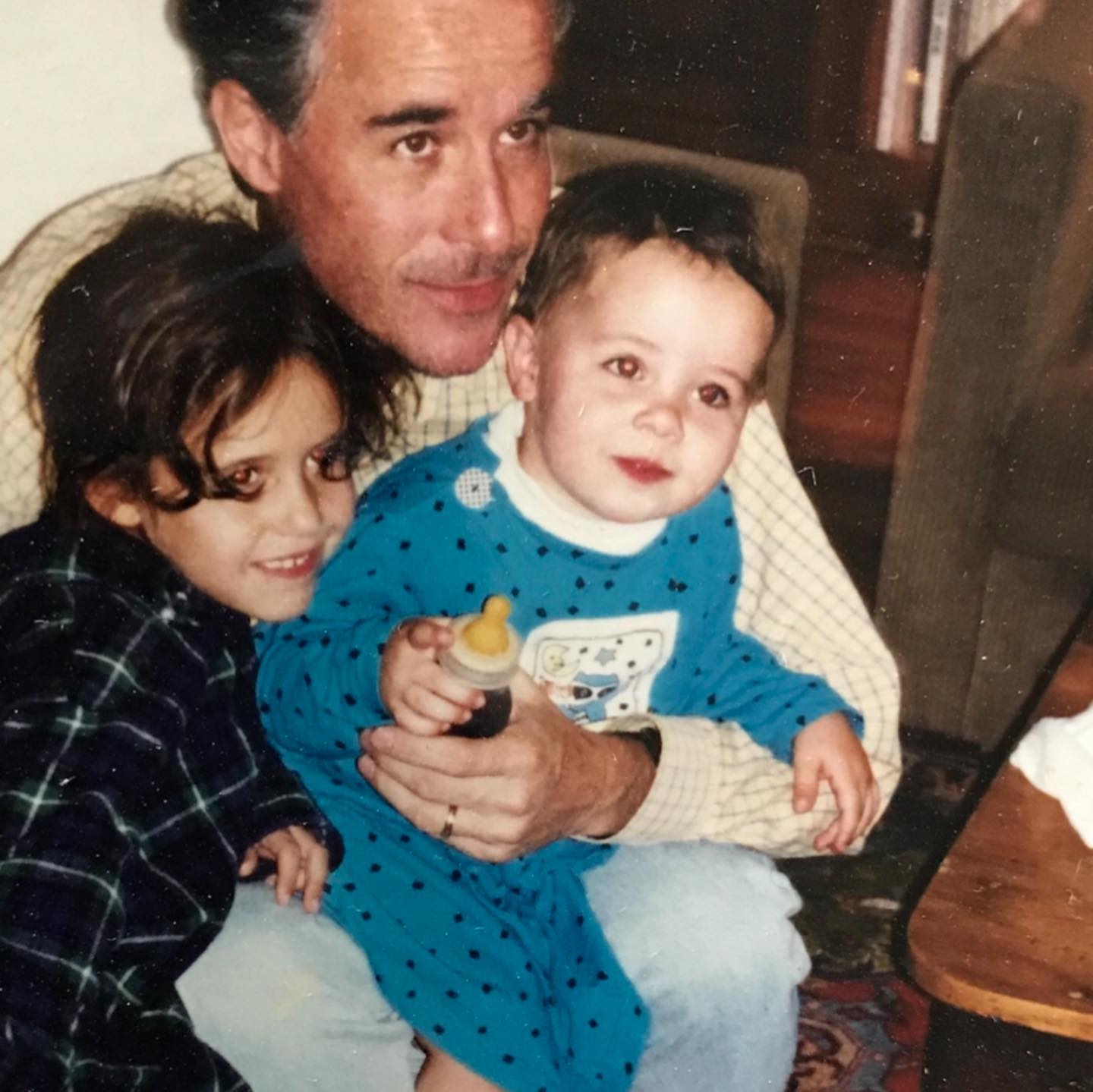 Ellie and Carrie were only six and two when their father, Jay Monahan, died from colon cancer in 1998. Couric later said raising her daughters through that loss became one of the defining responsibilities of her life. | Source: Instagram/katiecouric