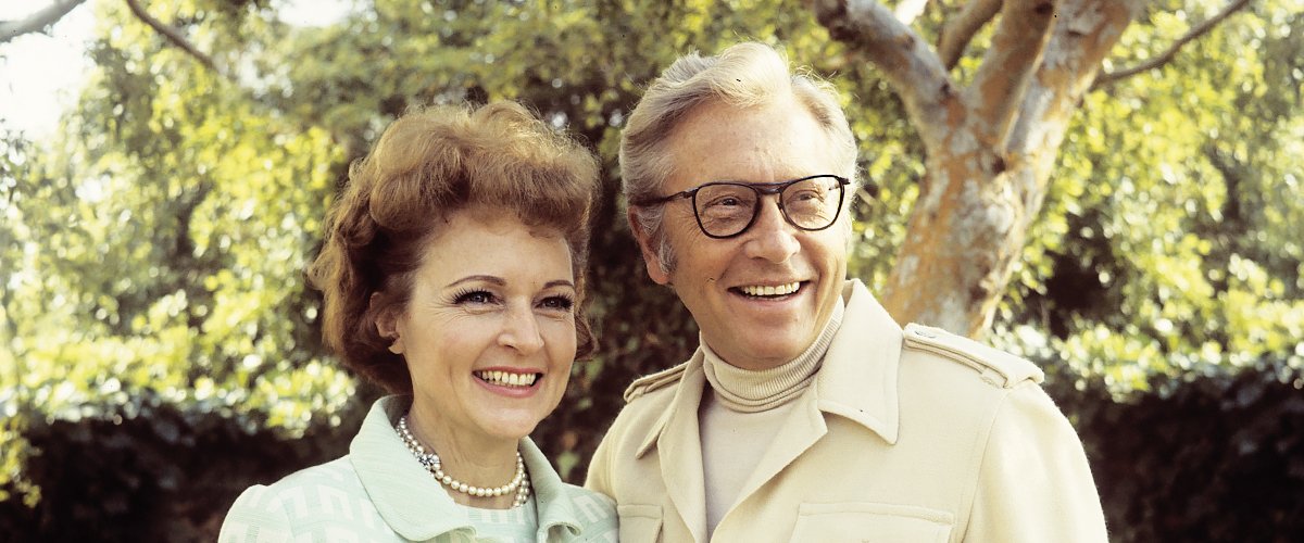 Allen Ludden junto a Betty White el 14 de febrero de 1972. | Foto: Getty Images