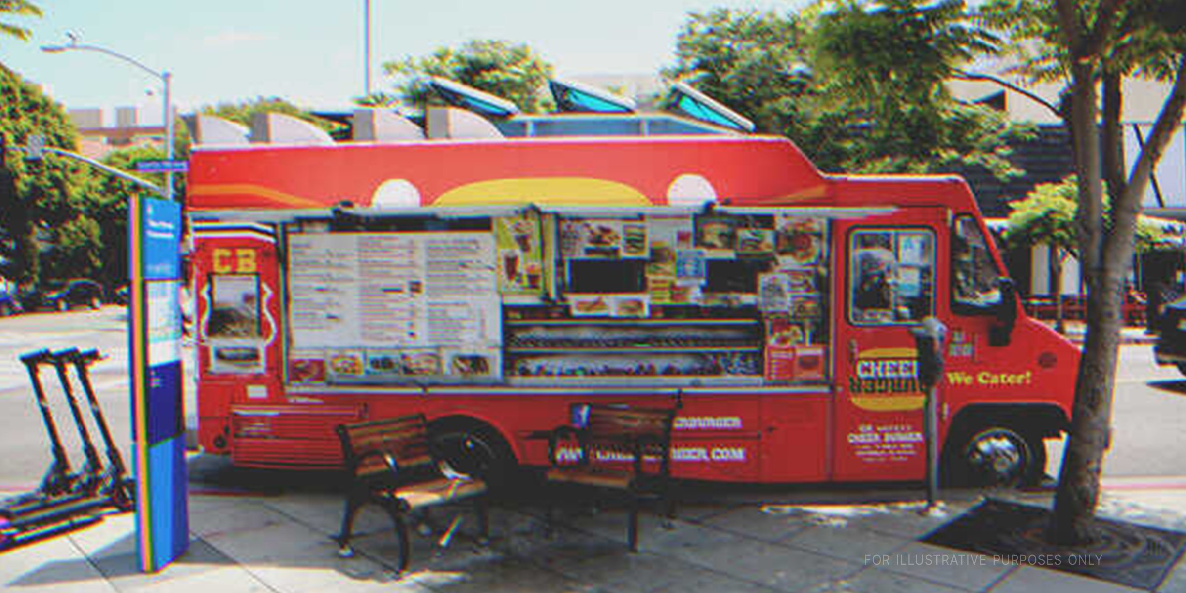 A food truck parked beside a park. | Source: Shutterstock
