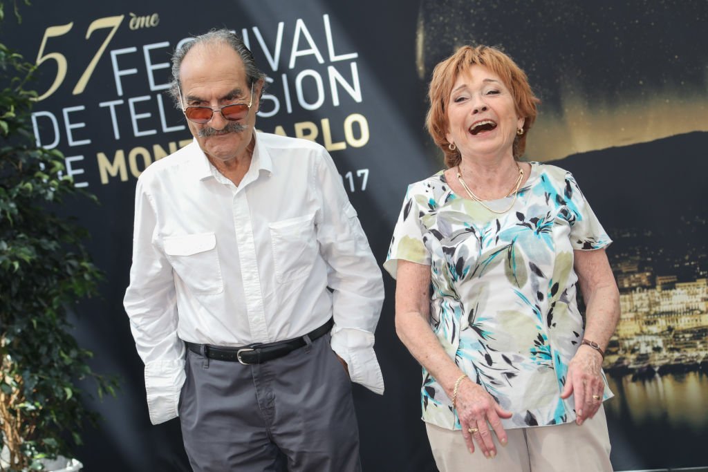 Gerard Hernandez et Marion Game assistent au photocall pour "Scenes de Menages" le 17 juin 2017 au Grimaldi Forum de Monte-Carlo, Monaco. | Photo : Getty Images.