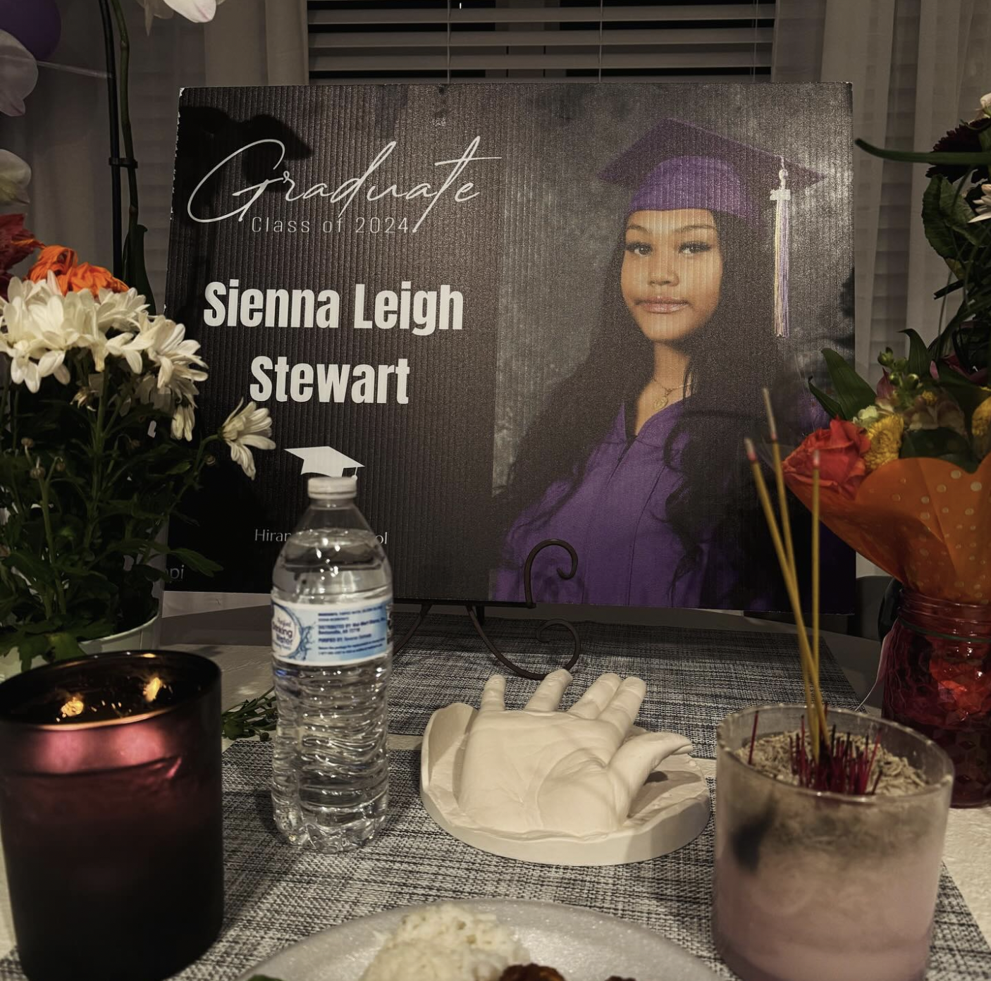 A lovely setup to celebrate Sienna Stewart's graduation and her incredible life, as seen in a post dated June 16, 2024 | Source: Facebook/lilkim.pov