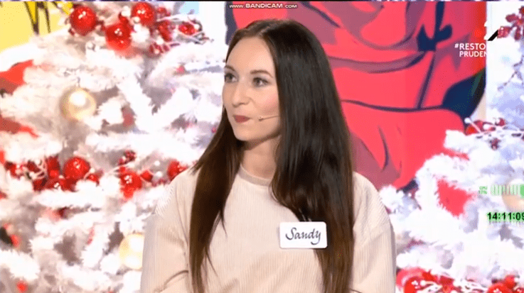 Sandy & Fernand💕Les Z'amours Mer 09 12 2020 France 2 | Photo : Youtube/chat maigre