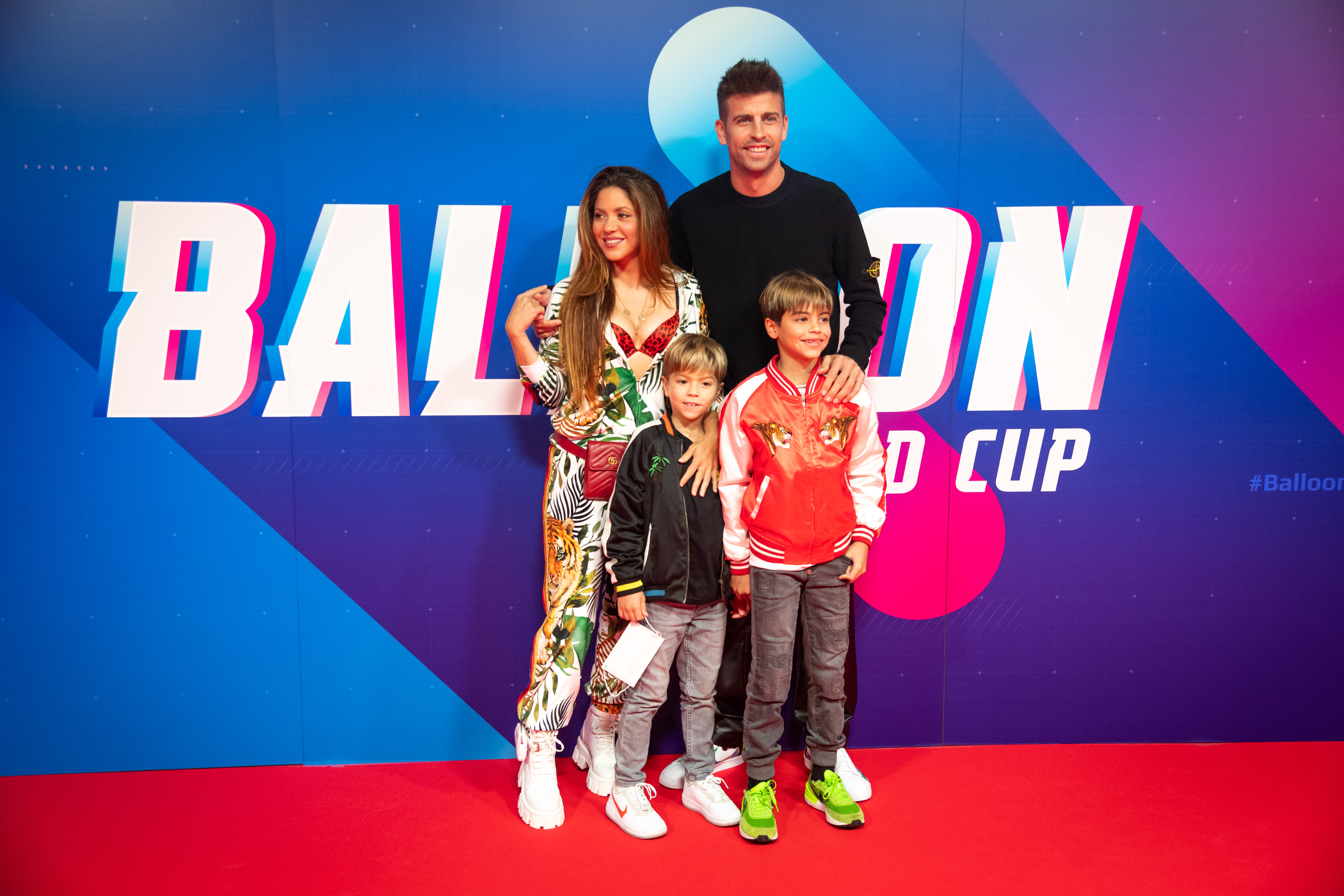 Shakira, Gerard Pique, Sasha, and Milan posing at the Balloons World Cup in Tarragona, Spain, on October 14, 2021 | Source: Getty Images