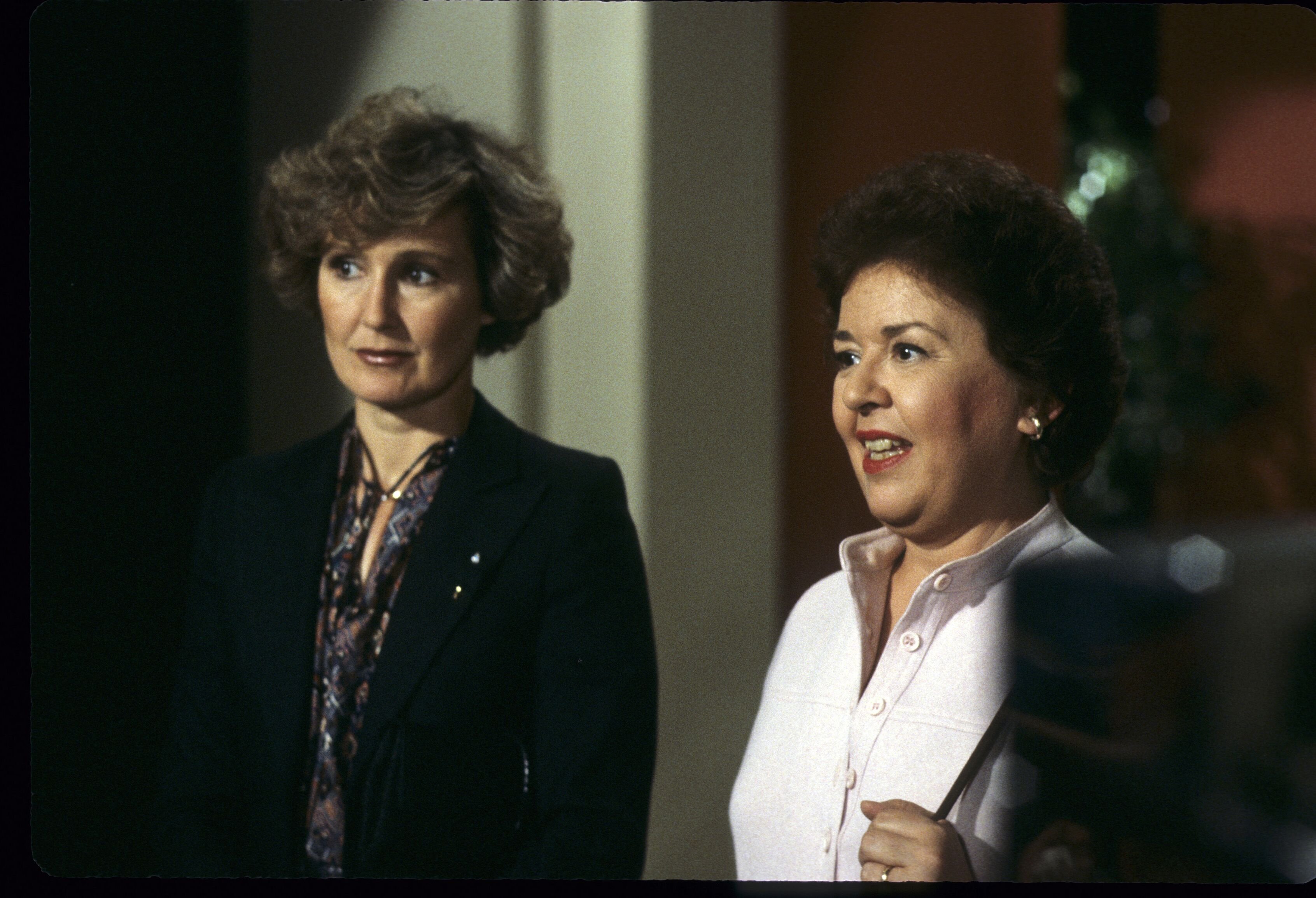 Claudette Nevins and Sada Thompson on June 4, 1980 | Photo: Walt Disney Television/Getty Images