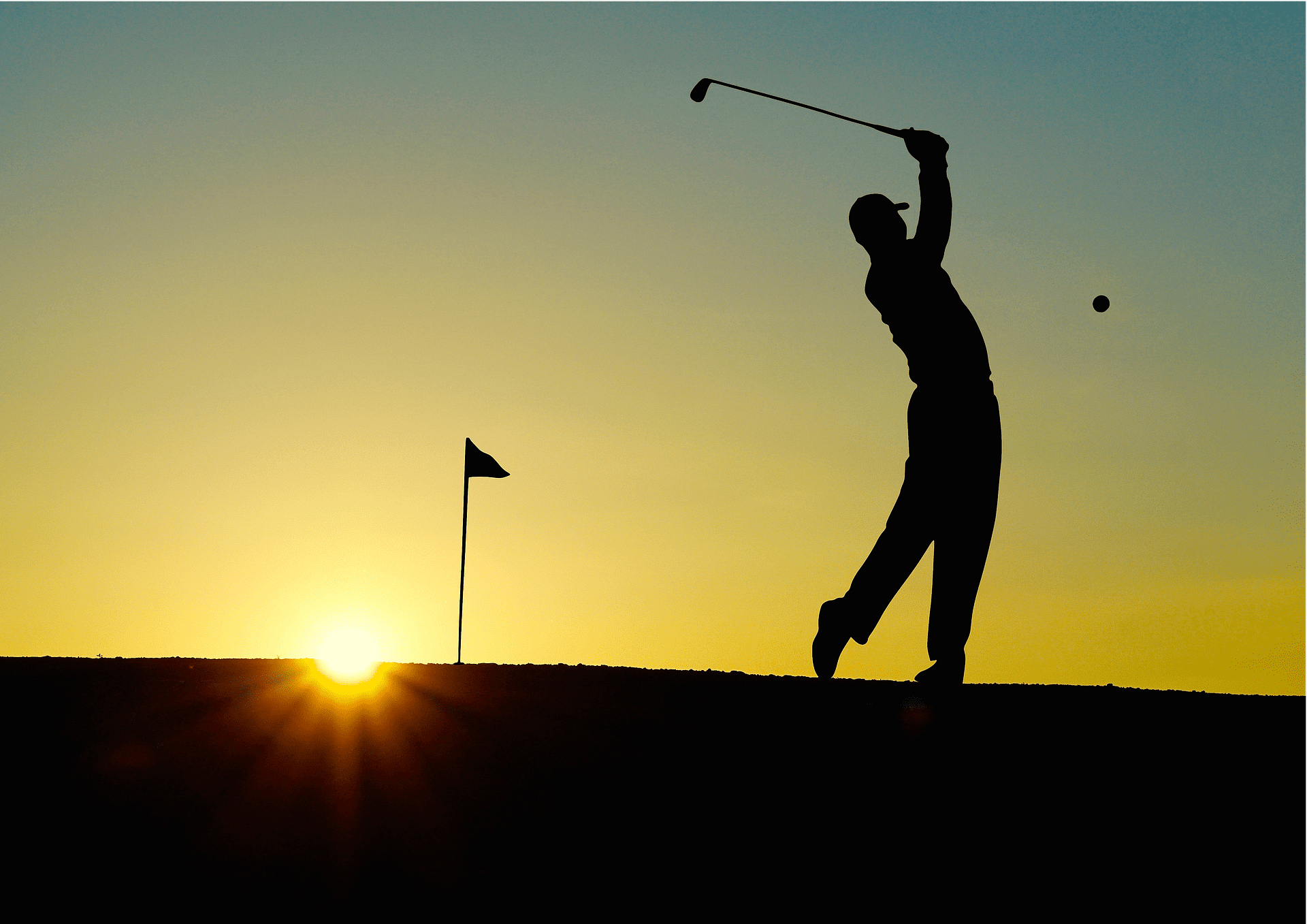 Will he ever get it in the hole? | Photo: Pixabay/Hebi B.