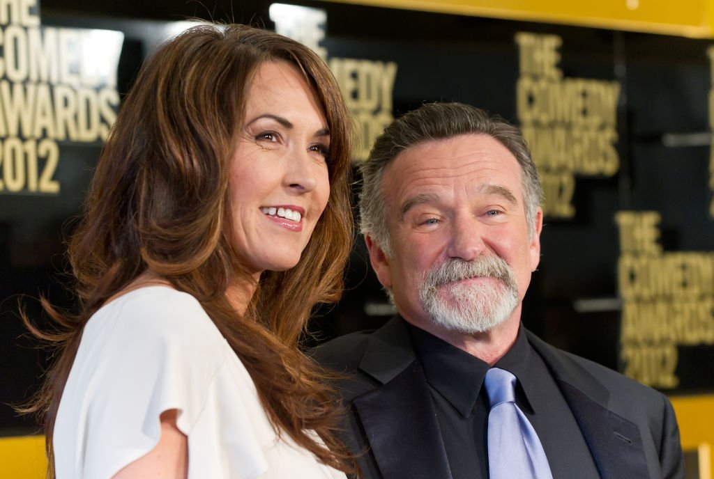 Robin Williams und Susan Schneider bei den Comedy Awards 2012 im Hammerstein Ballroom am 28. April 2012 in New York | Quelle: Getty Images