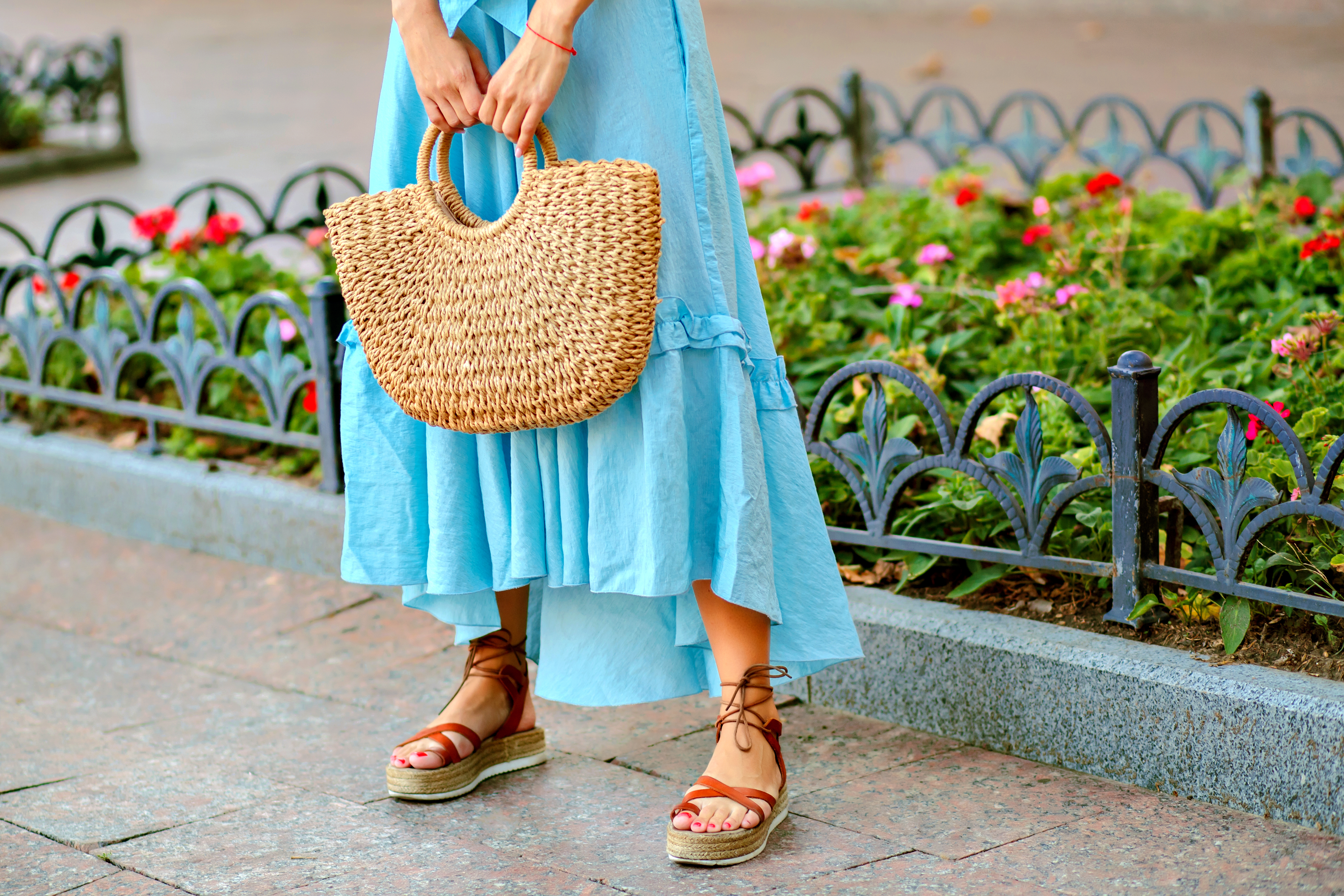 A woman wearing a summer dress | Source: Shutterstock