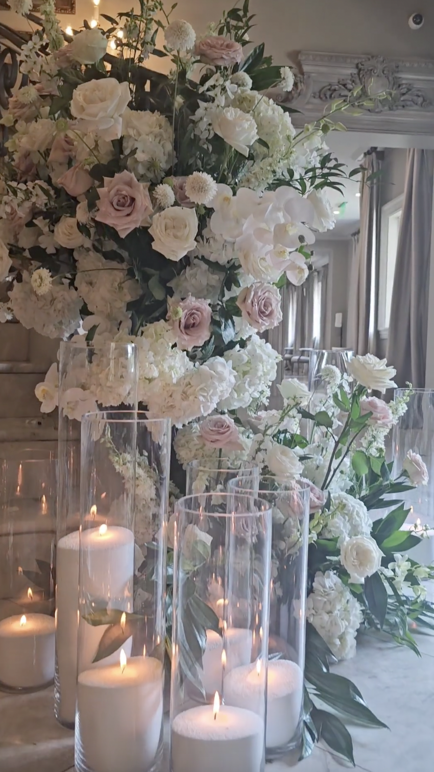 Some of the flowers at Victoria Schultz and Jon Runyan Jr.'s wedding, posted on July 9, 2024 | Source: Instagram/Xtraordinaryevents