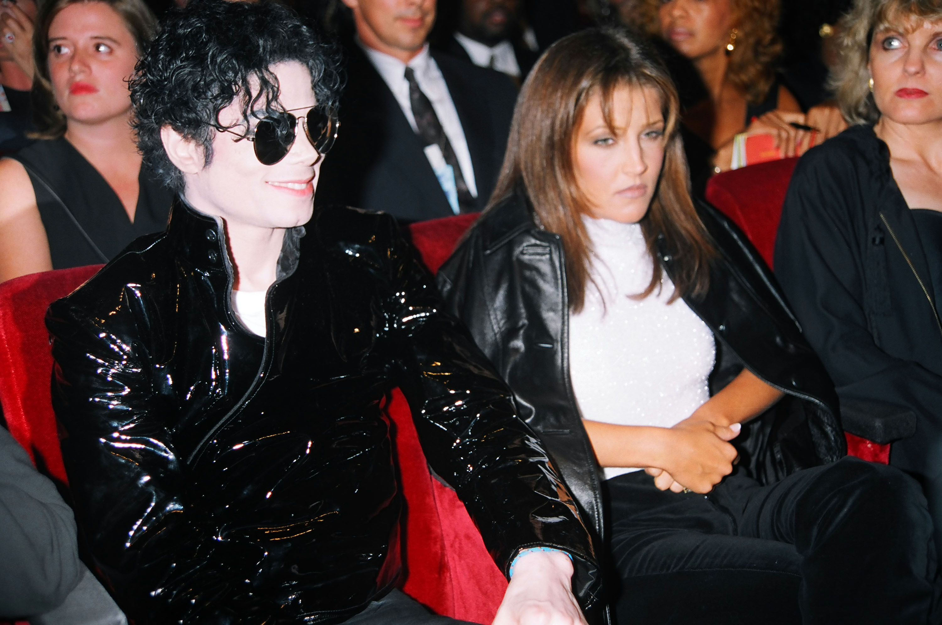 Michael Jackson and Lisa-Marie Presley on September 7, 1995 | Source: Getty Images