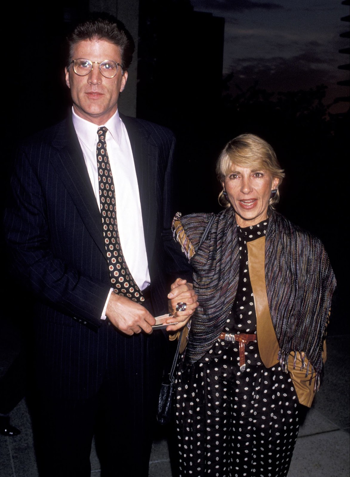 Ted Danson and Casey Coates at the "Phantom of the Opera" performance on May 23, 1989, in Los Angeles, California. | Source: Getty Images