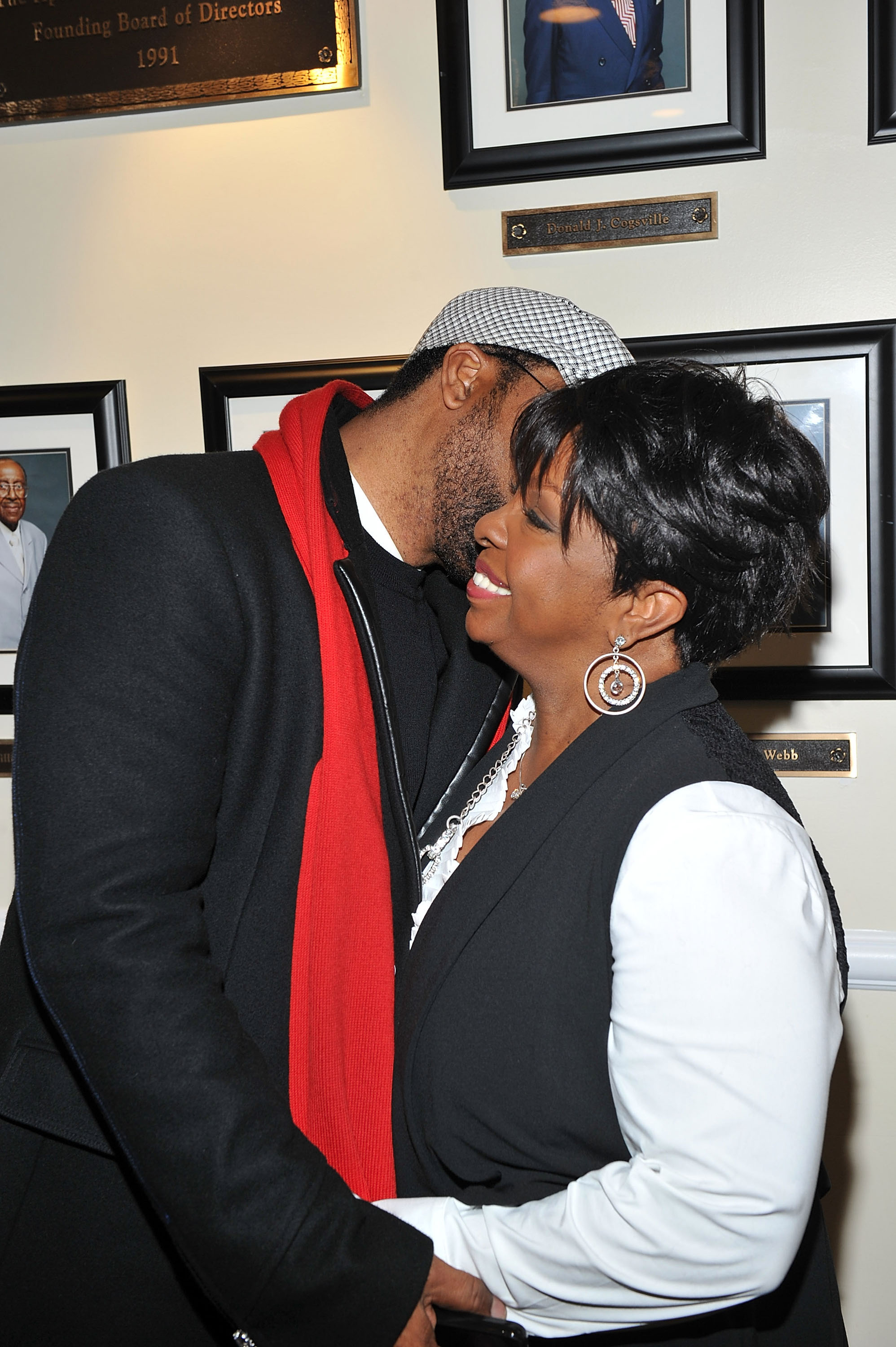 Gladys Knight with her current husband pictured on November 24, 2010 | Source: Getty Images