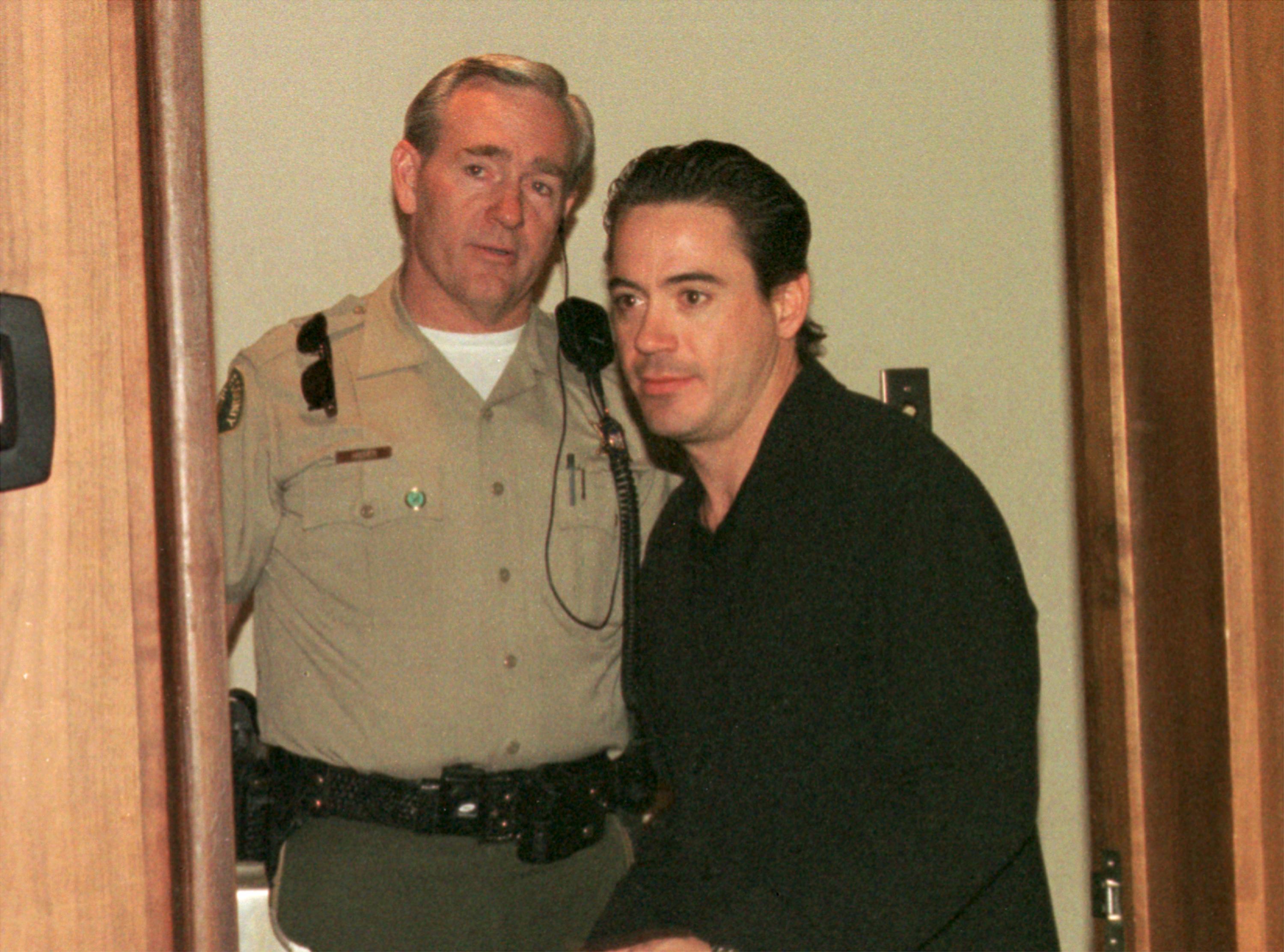 Robert Downey Jr. appearing in court on December 27, 2000 in Indo, California | Source: Getty Images