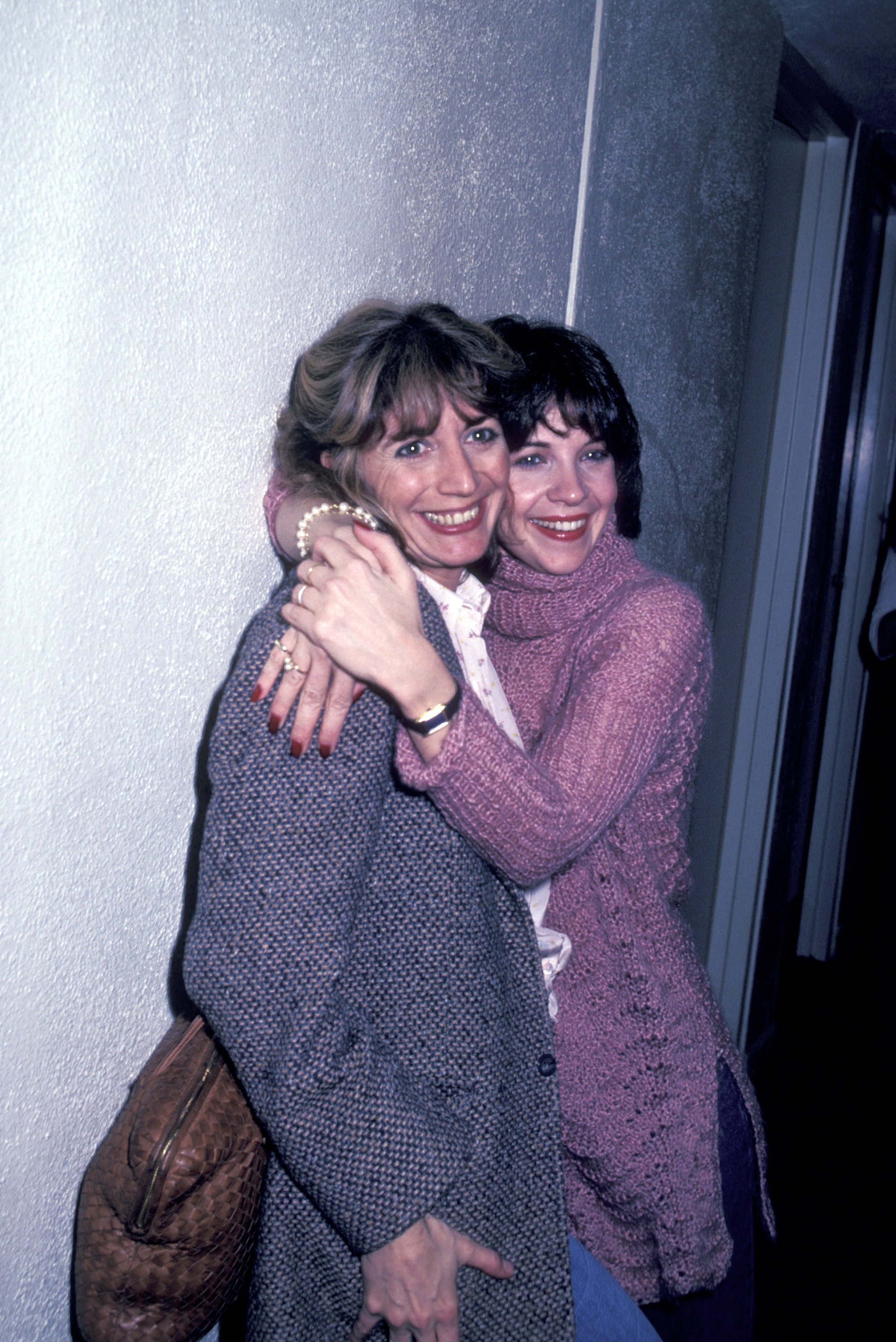 Penny Marshall and Cindy Williams at Bob Hopkins Birthday Party - February 7, 1981 | Source: Getty Images