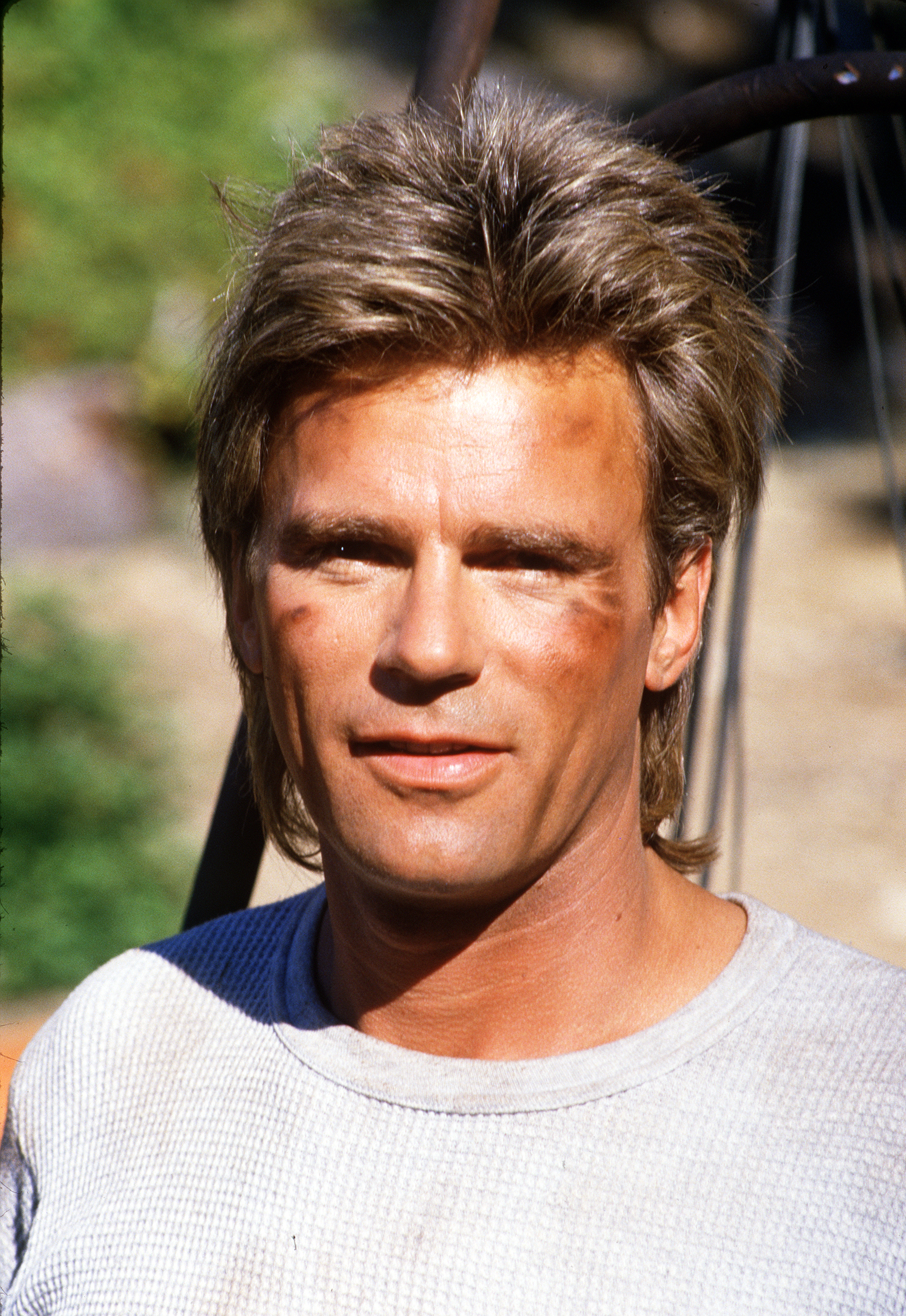 Richard Dean Anderson as Angus MacGyver on season 3 of "MacGyver" on November 2, 1987 | Source: Getty Images